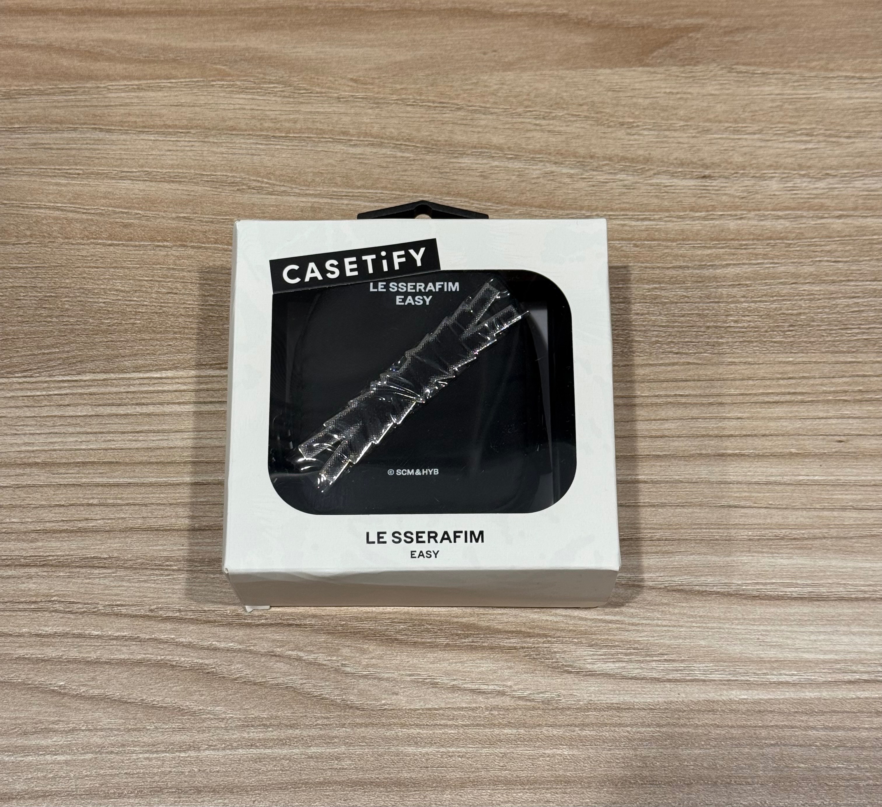CASETiFY x LE SSERAFIM 小包