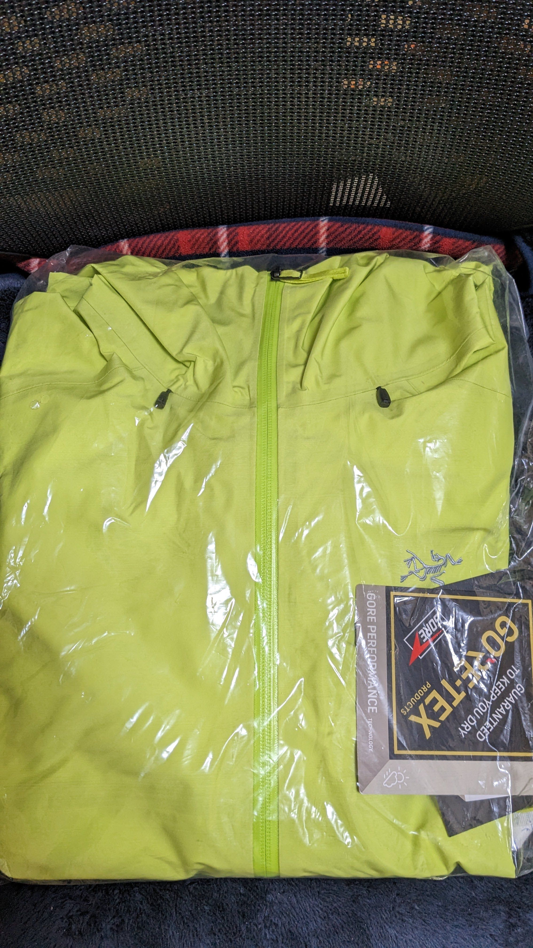 男 Beta LT 防水外套