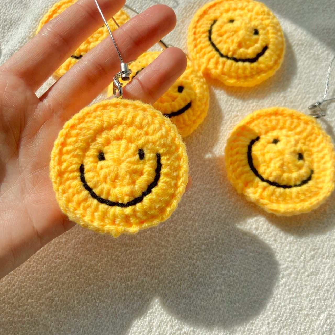 【現貨-針織手作】圓圓笑臉吊飾 / 配飾 掛件 / 鑰匙圈配件 / 客製顏色