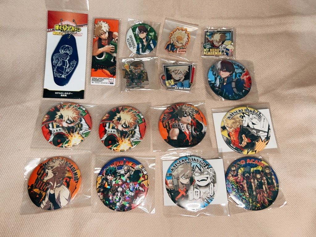 我英：徽章、壓克力吊飾、立牌等周邊類（1）