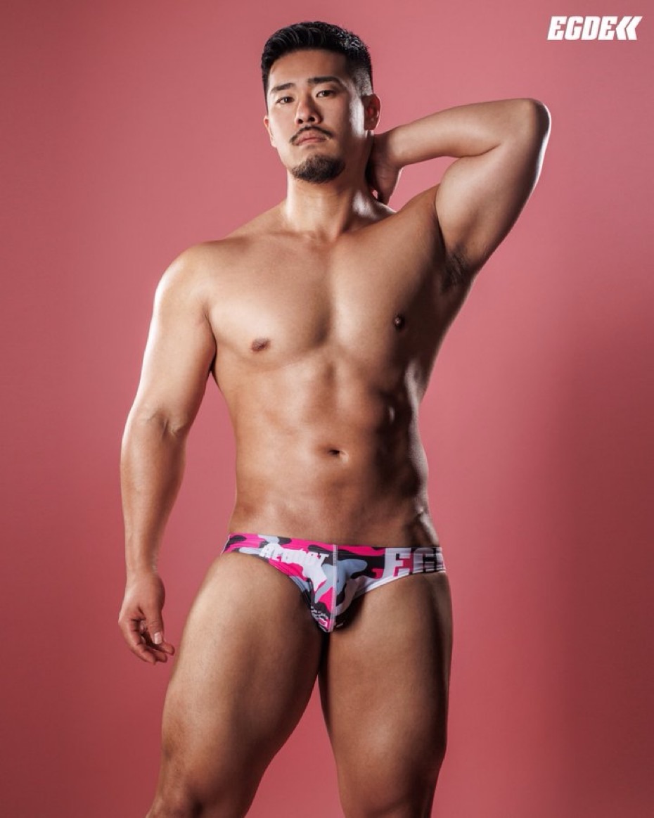 （全新正貨）EGDE（M號）REBOOT RE CAMO低腰三角泳褲（最後一件出清甜甜價）