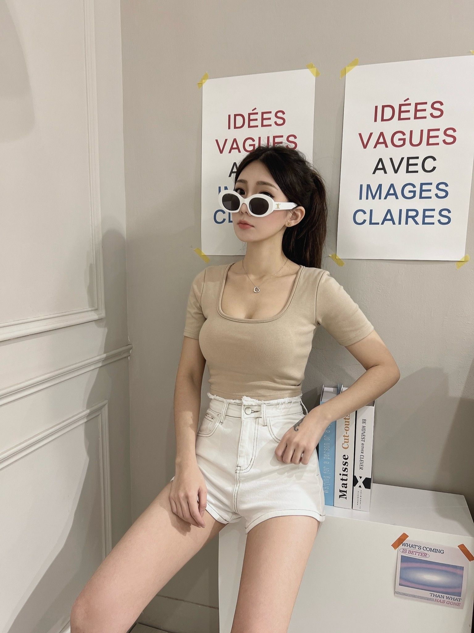 9310（奶茶）大奶方領素T