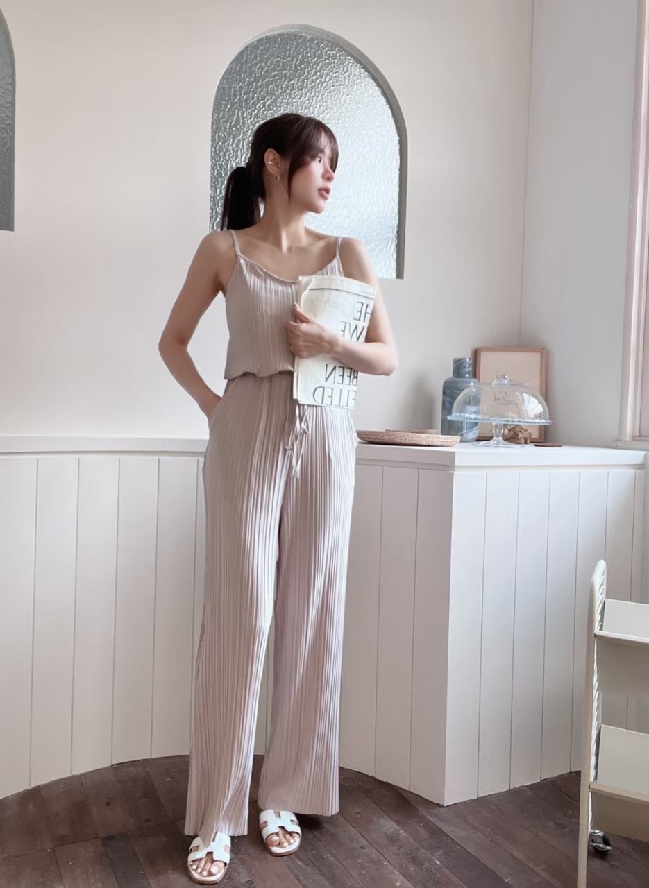 88124（杏粉）壓褶連身落地褲