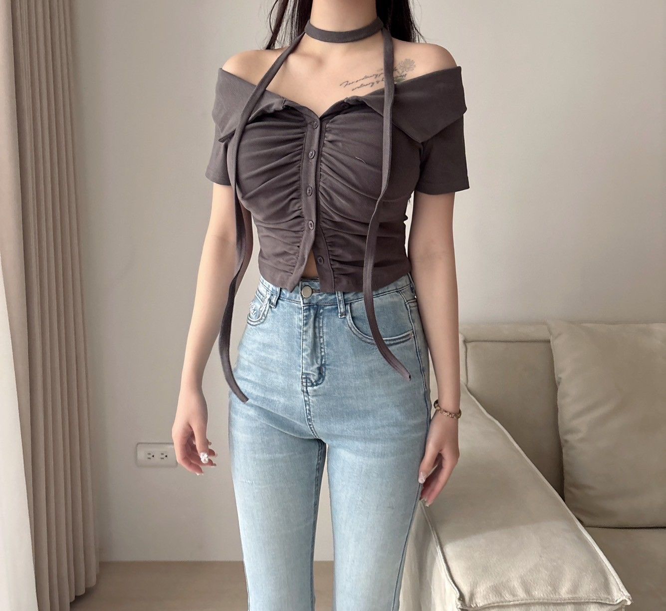 23009（灰）翻領排釦褶皺繞脖衣