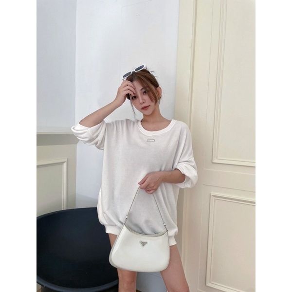 9050（白）超可愛經典大學T