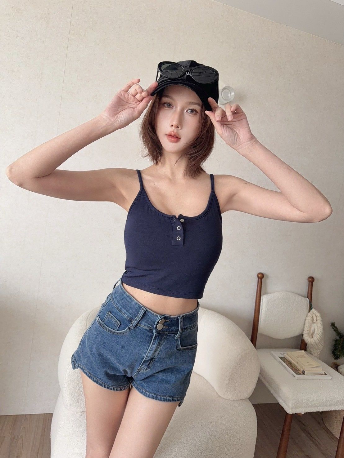 9695（藍、灰可可）爆乳排扣發熱胸墊背心