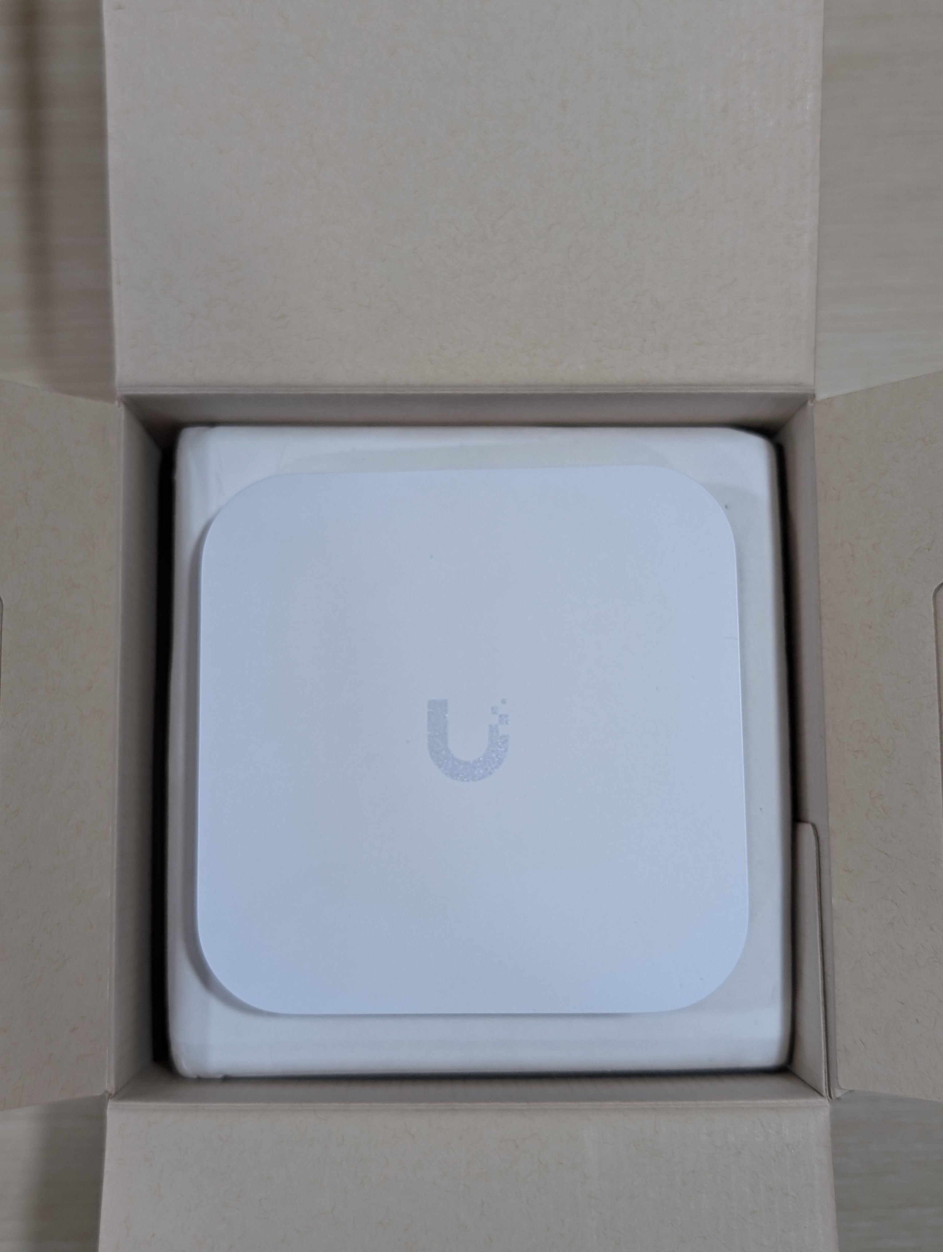 UXG-LITE