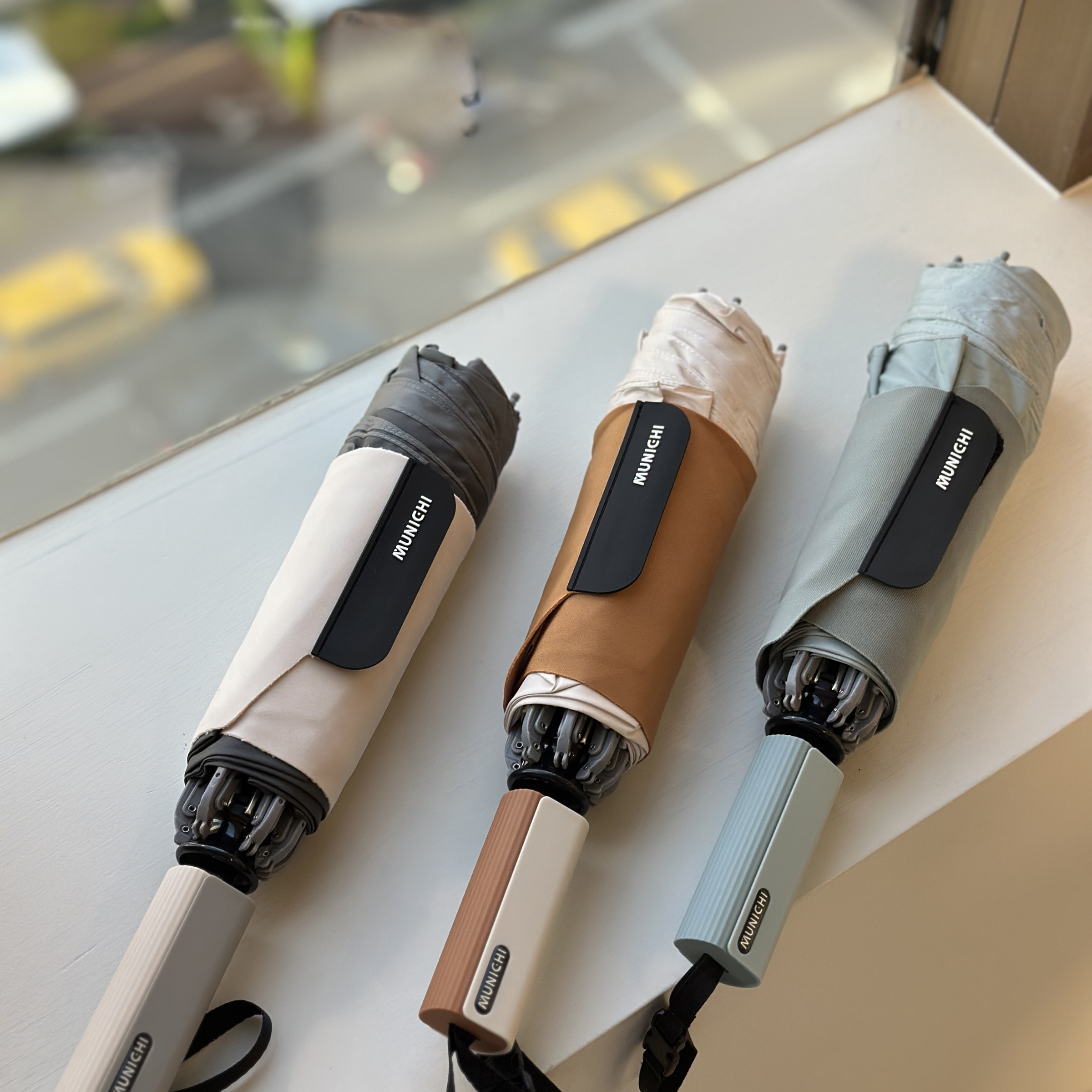 梅雨季必備｜鍍膜勾勾傘