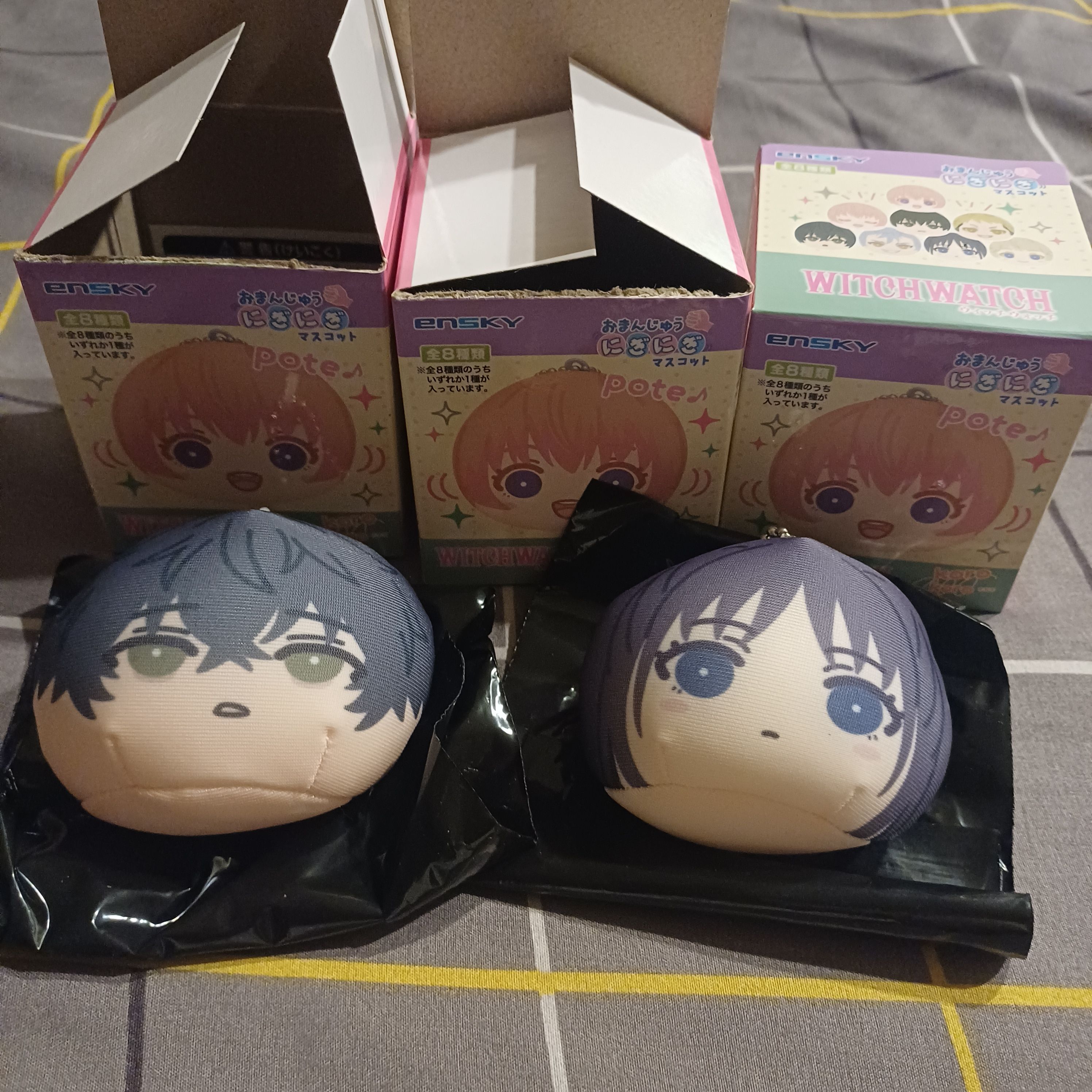 圭音未拆封狼  饅頭