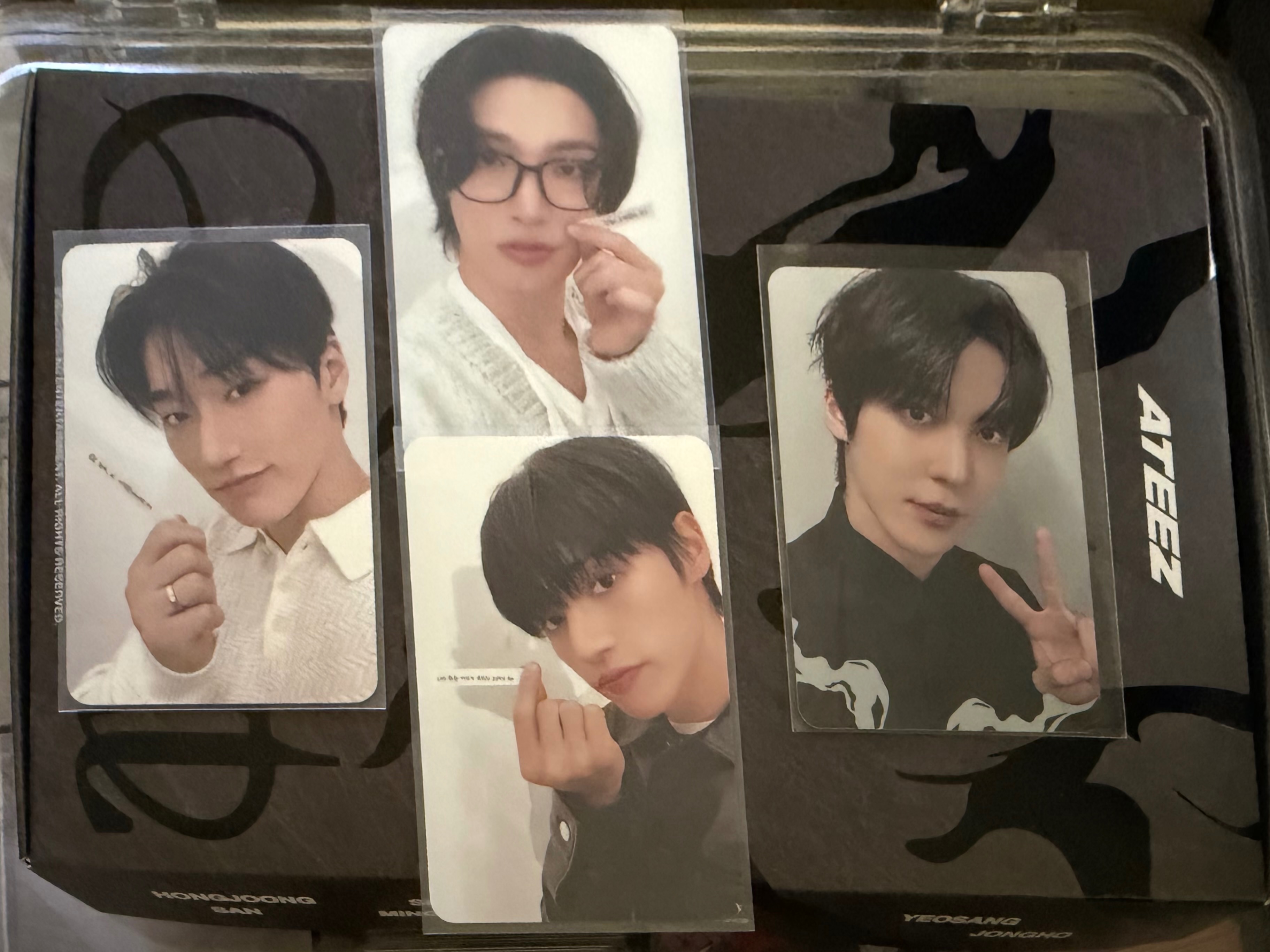 ATEEZ代言的擴香紙含圖上四張小卡
