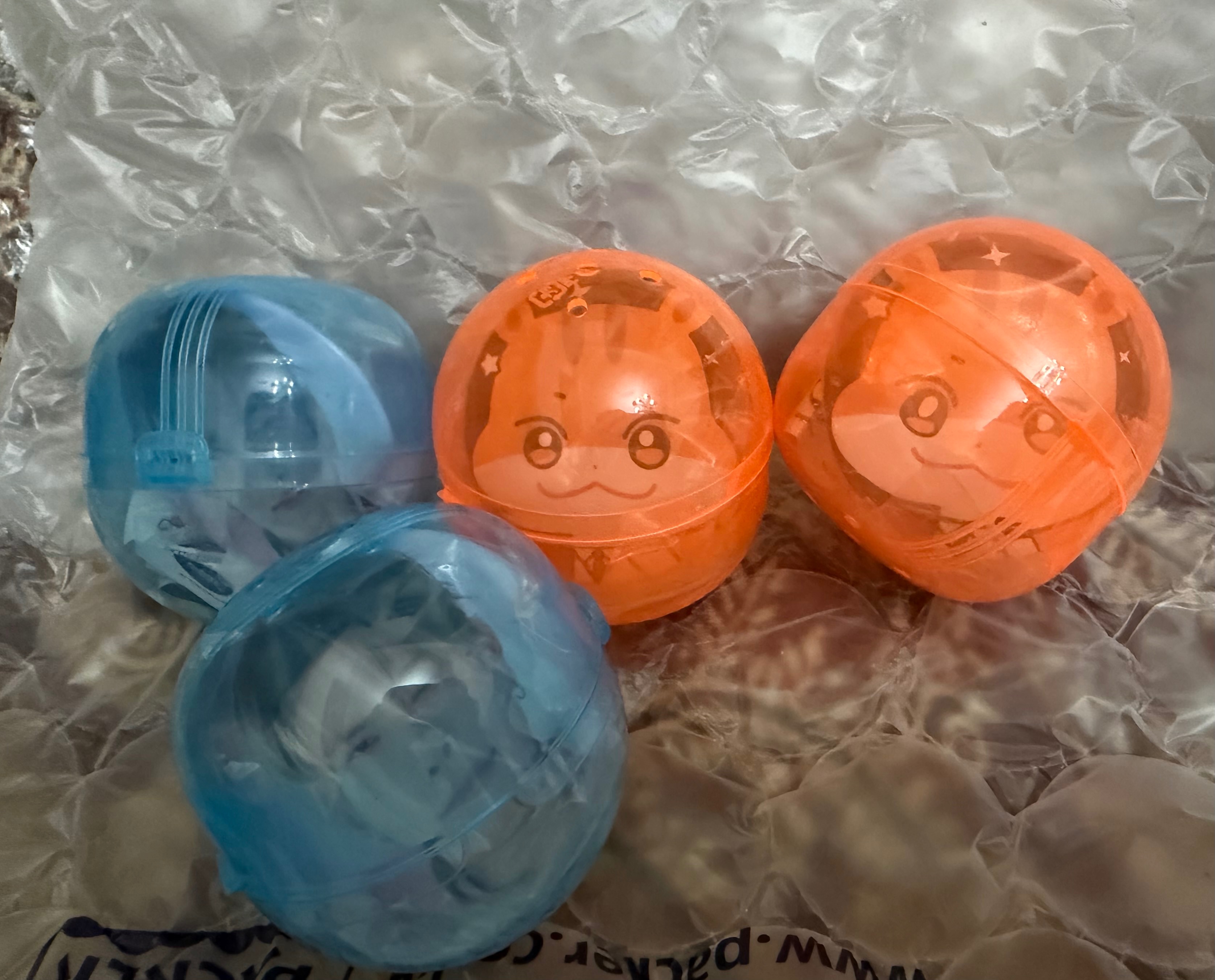 ANITEEZ 扭蛋徽章