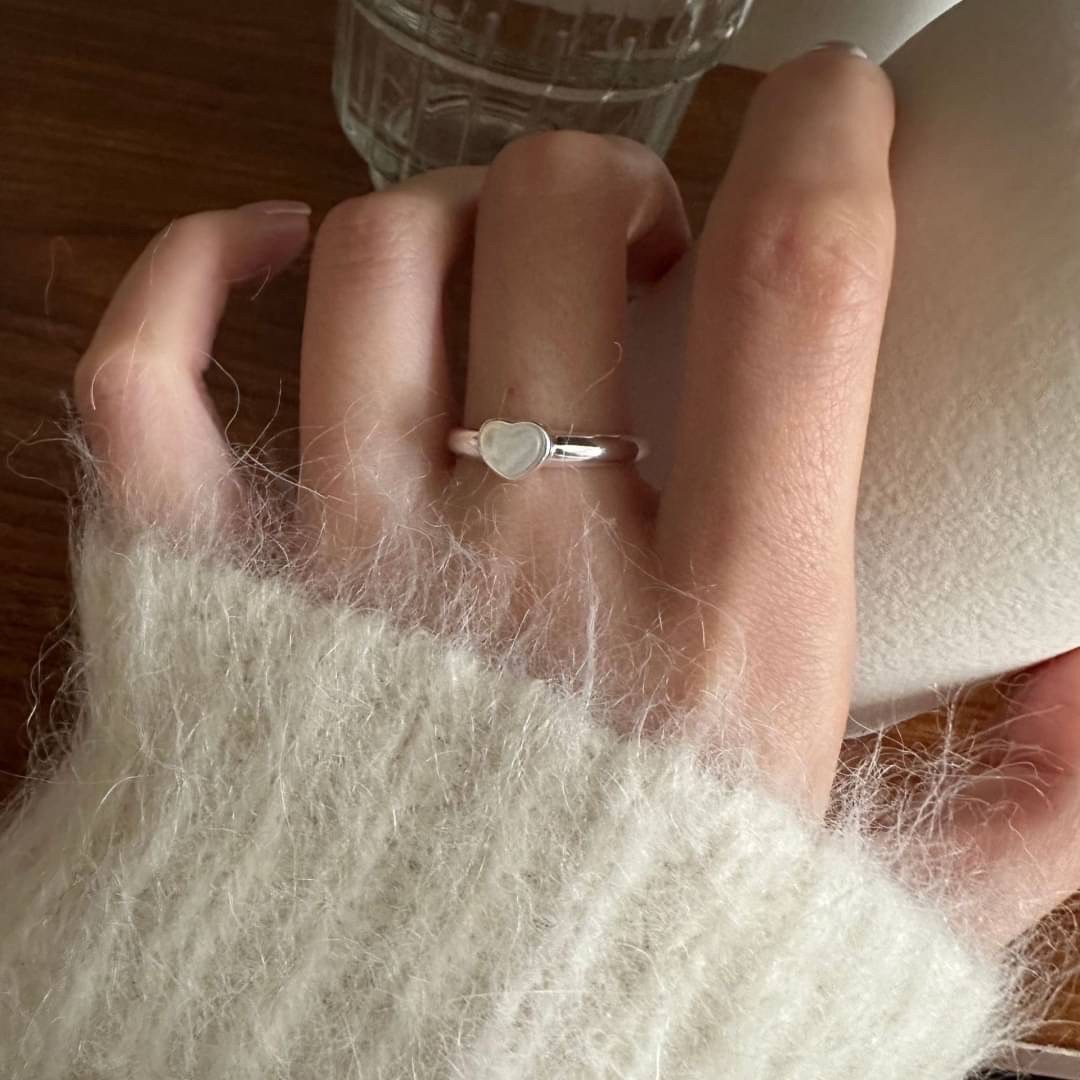 少量現貨🩵𝟗𝟐𝟓純銀 愛心溫柔貝殼戒指