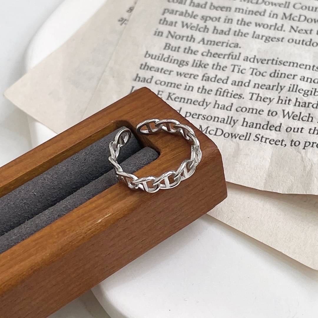 少量現貨🩵𝟗𝟐𝟓純銀韓國豬鼻環扣戒指