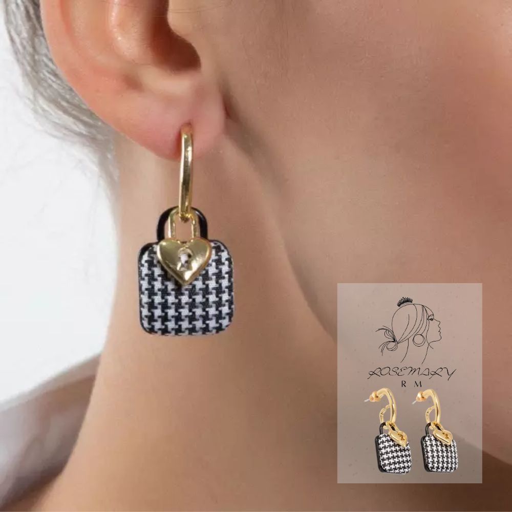 ♛ROSEMAYR♛ S925銀針 愛心小鎖 千鳥格耳環 耳釘