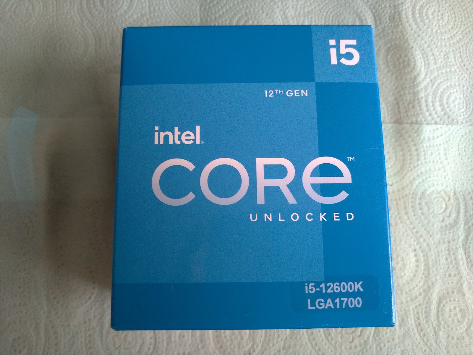 （全新） Intel i5-12600K CPU 全新未拆 / 捷元代理 / 1700腳位 / 有內顯 / 無風扇 /