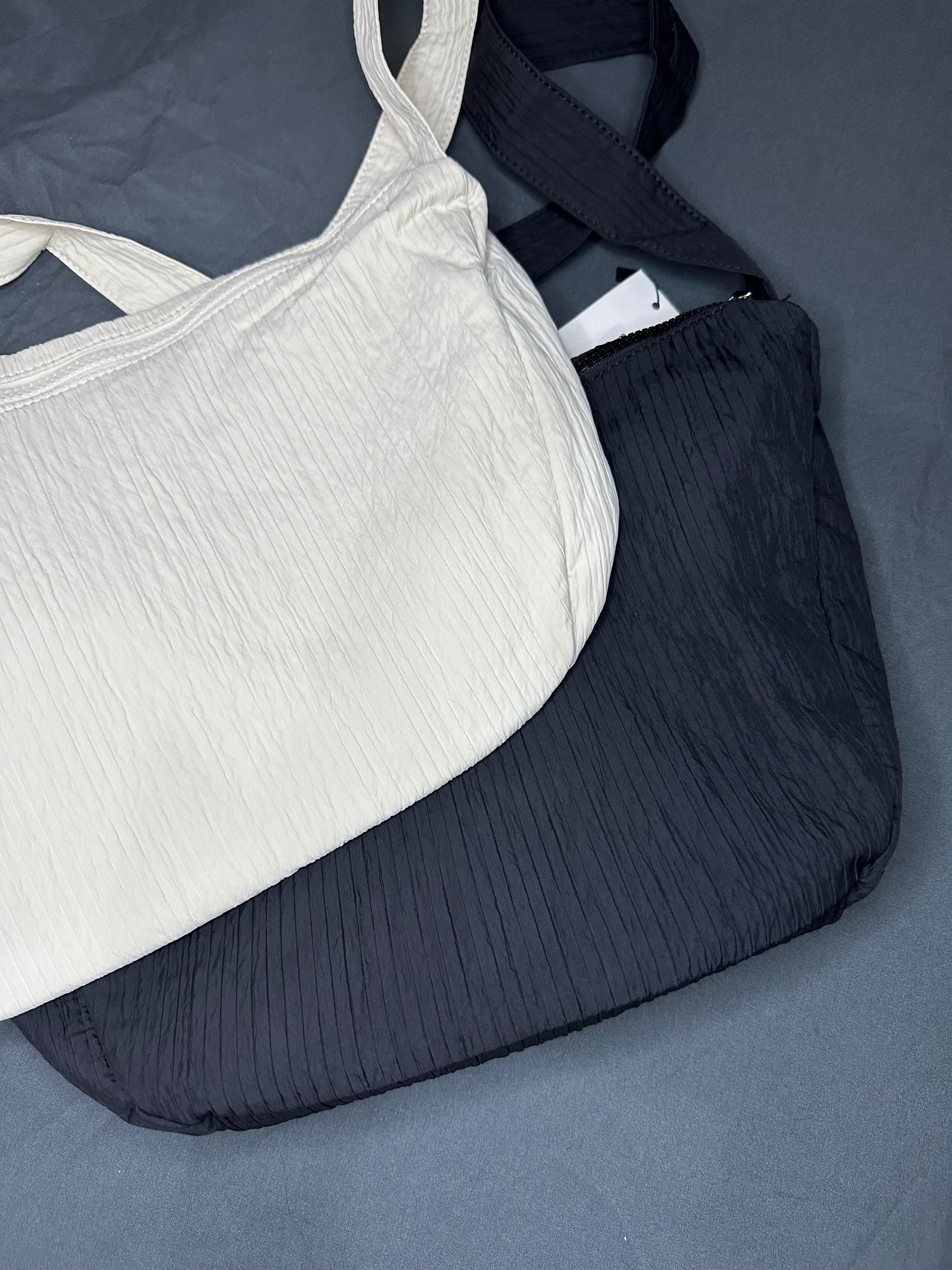 韓系壓紋餃子包