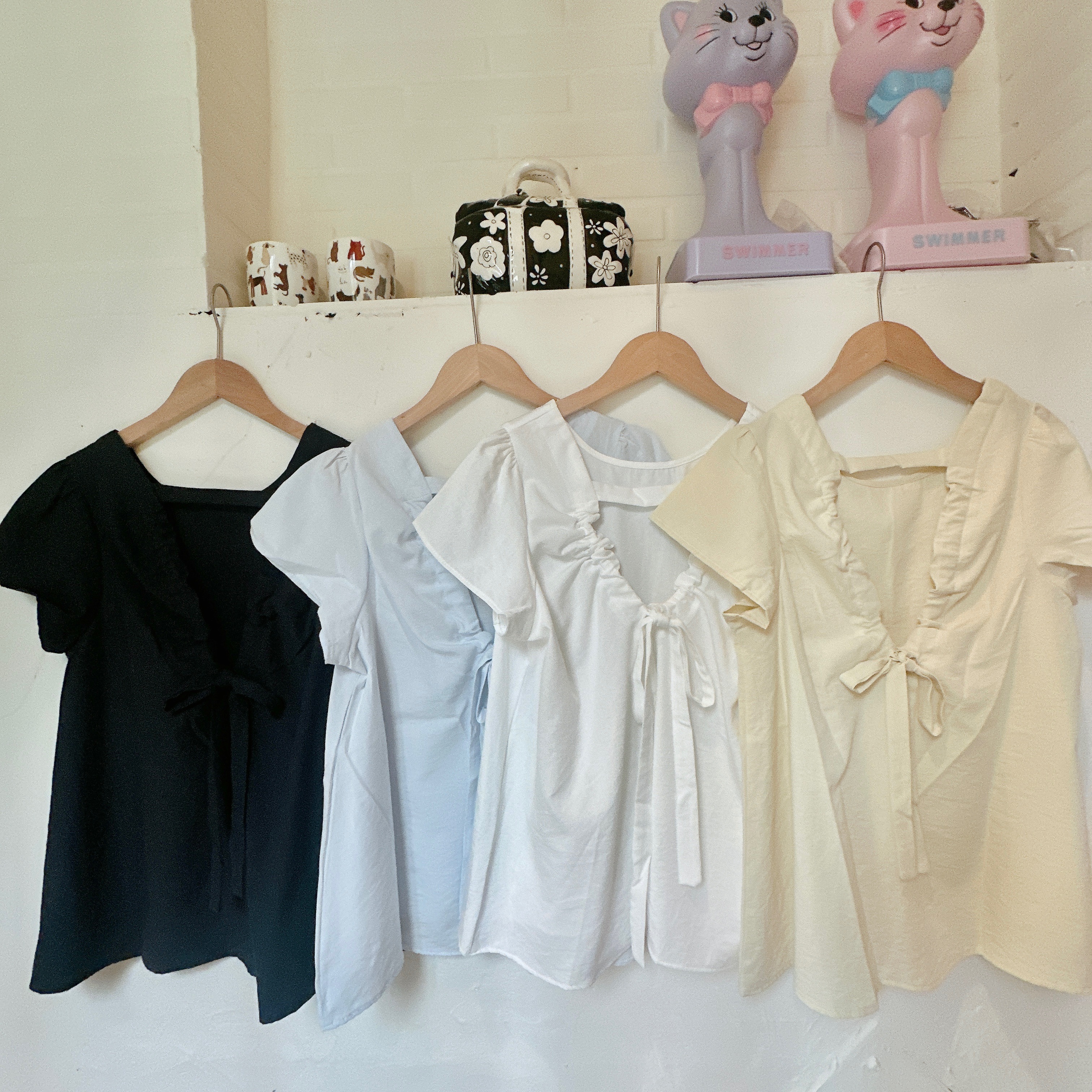 日系/小露背綁帶素色上衣