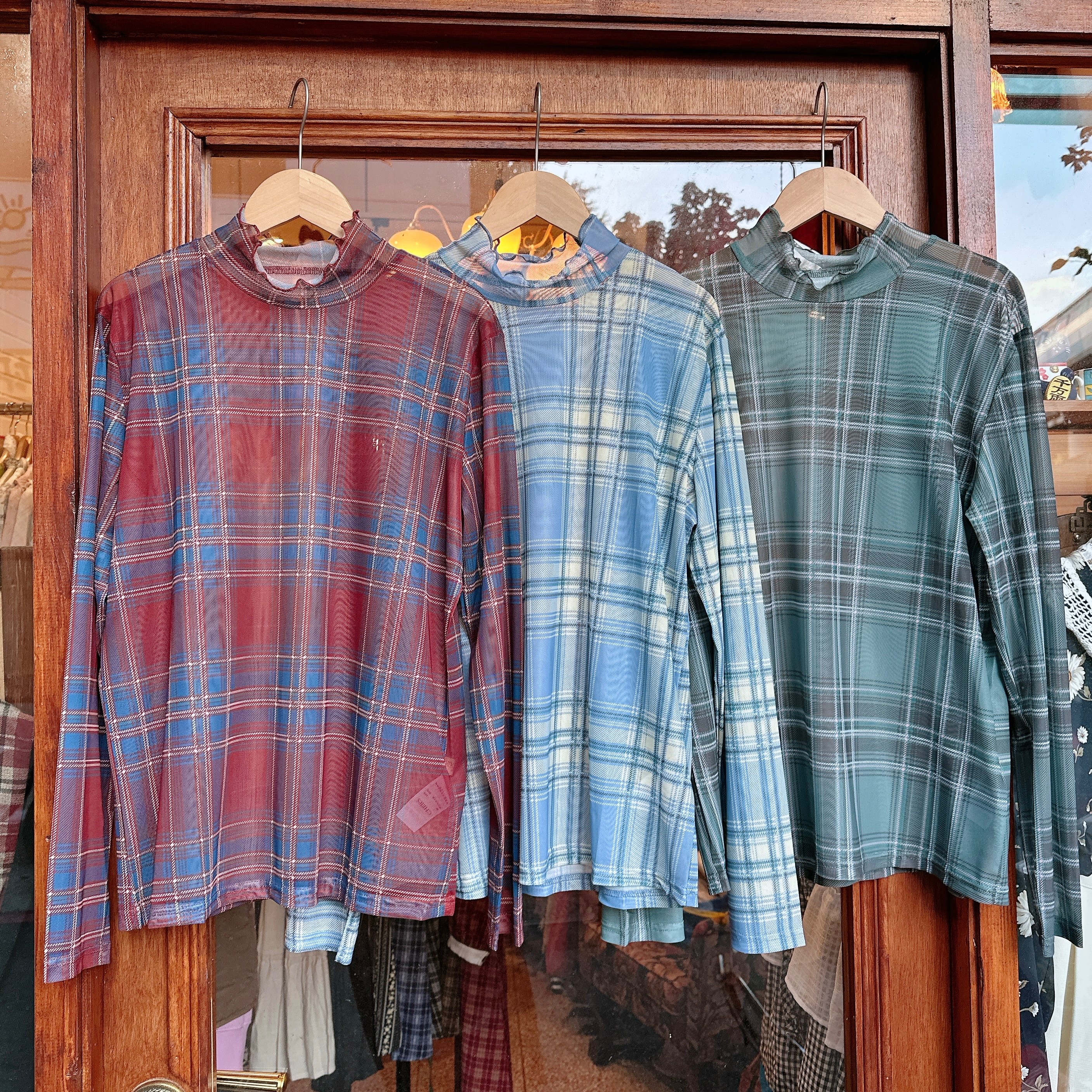 胸寬友善彈性格紋透膚內搭