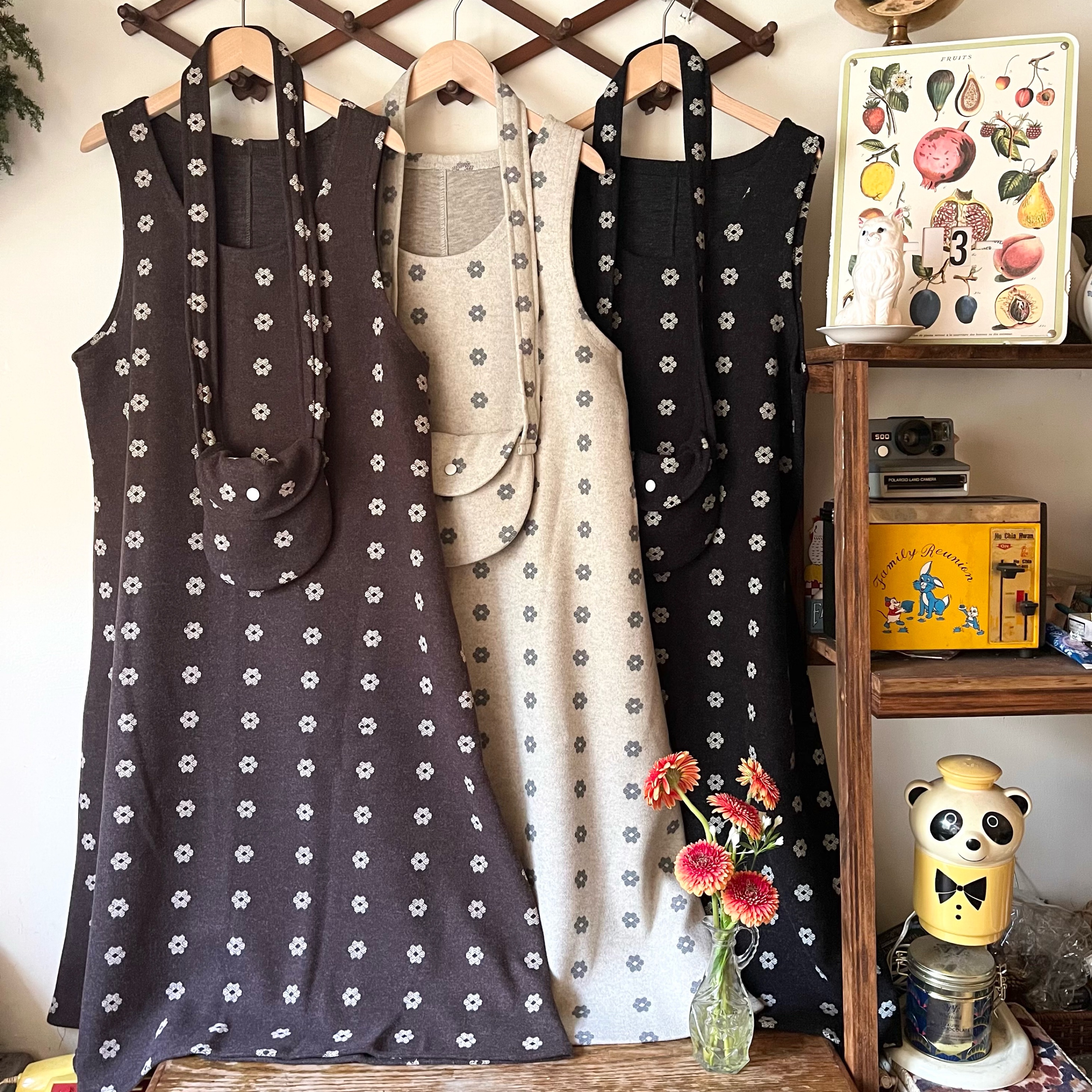 花朵毛呢背心洋裝＋可愛包包