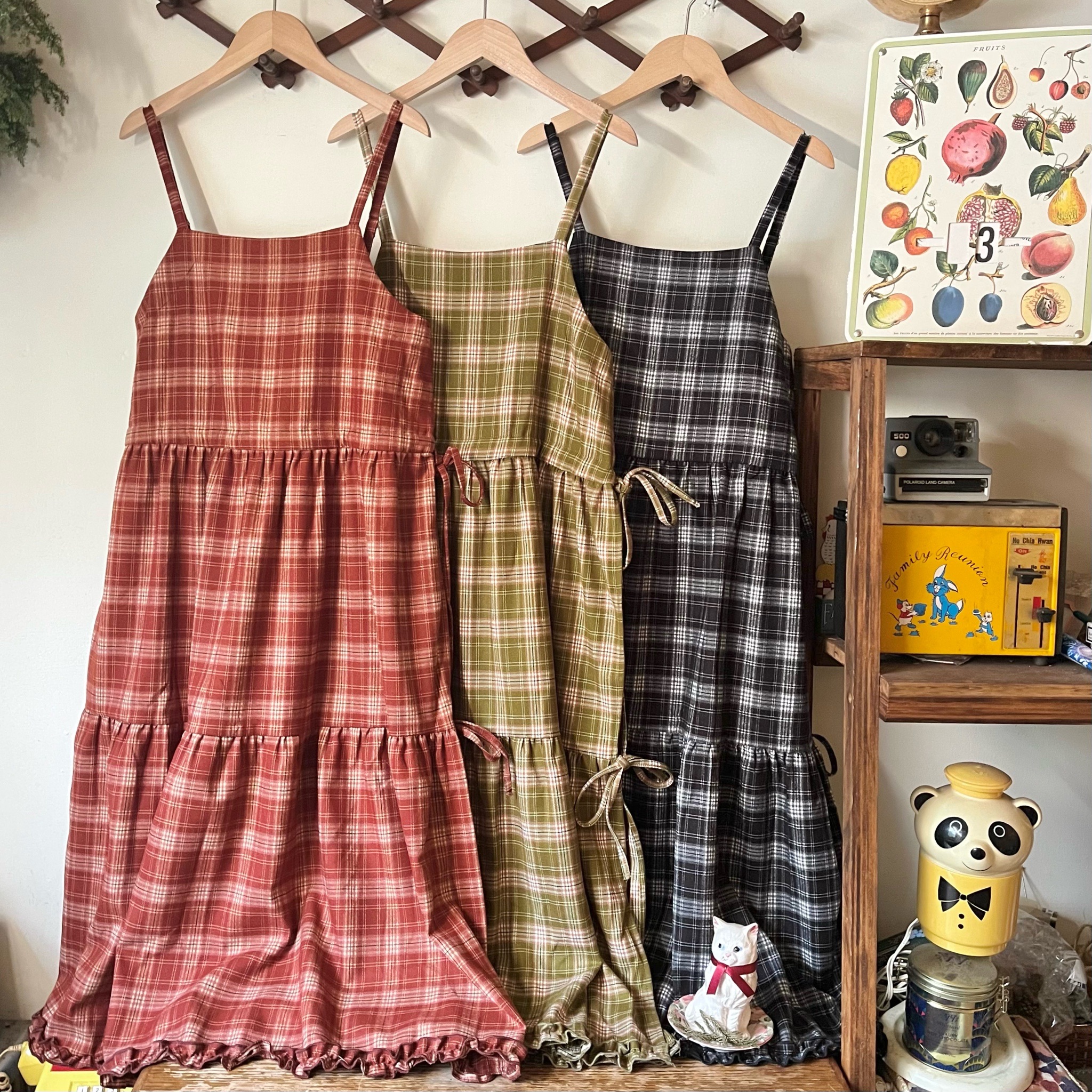 自訂款／毛呢格紋罩衫吊帶洋裝