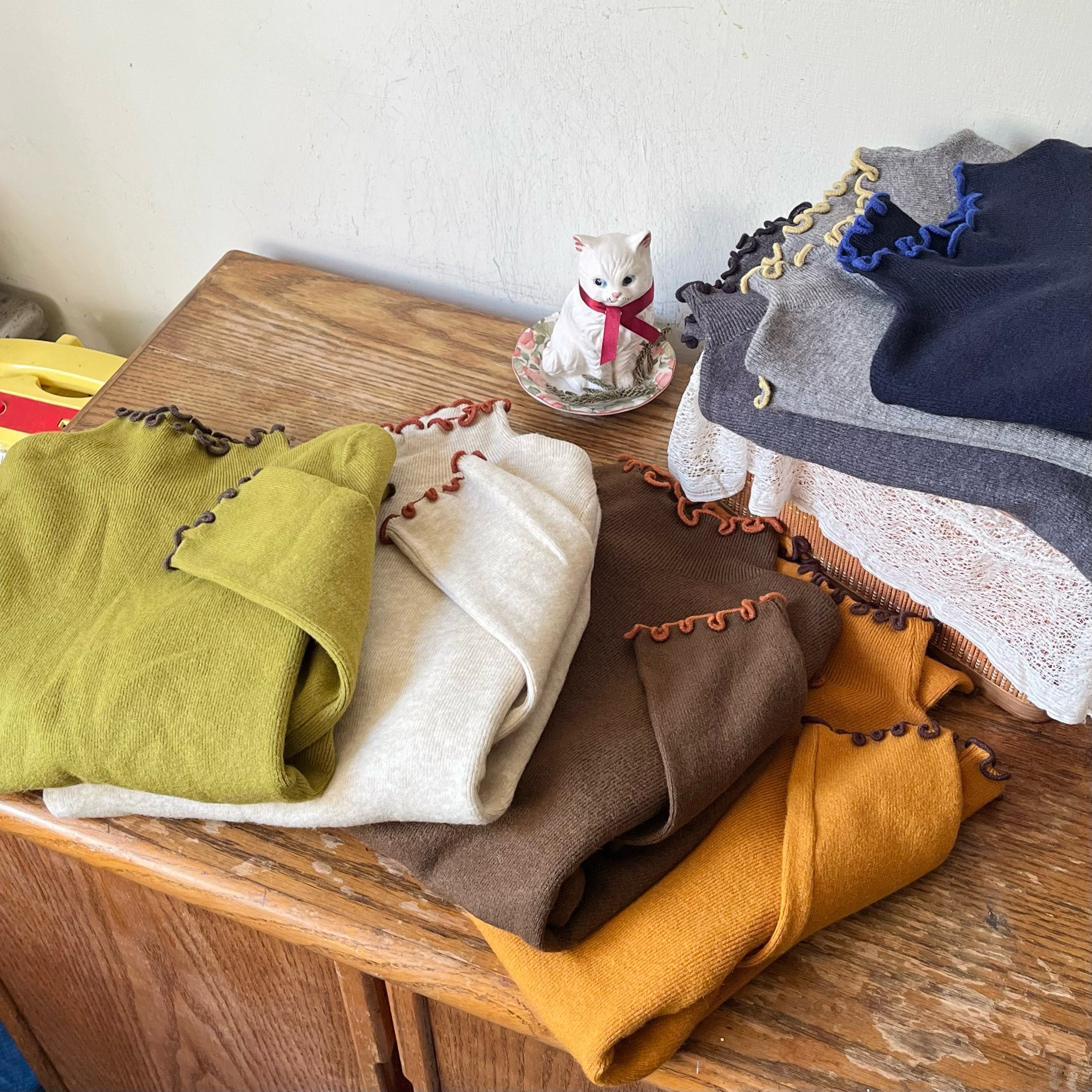 拔絲糖/撞色滾邊針織內搭