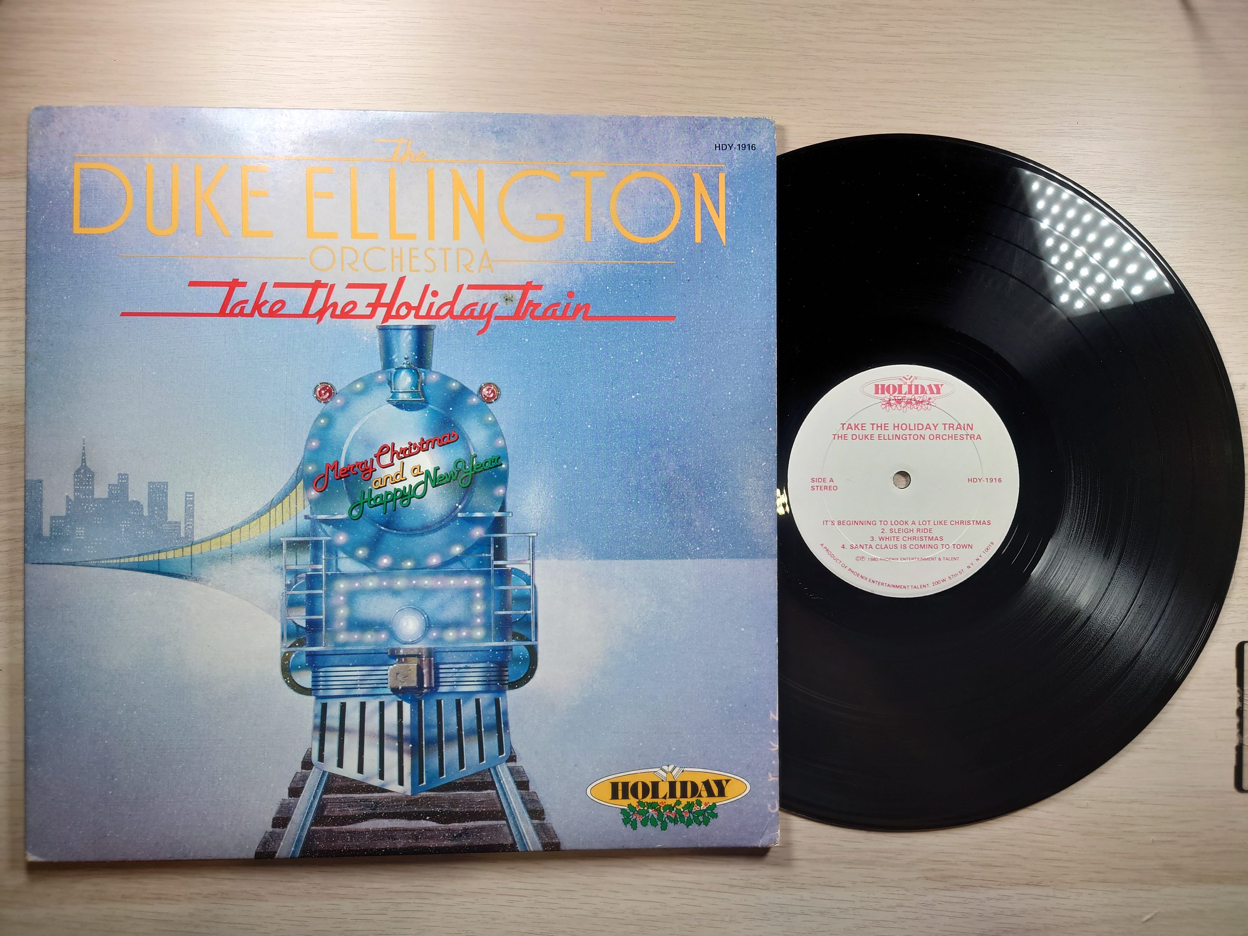 The Duke Ellington Orchestra – Take The Holiday Train HDY-19