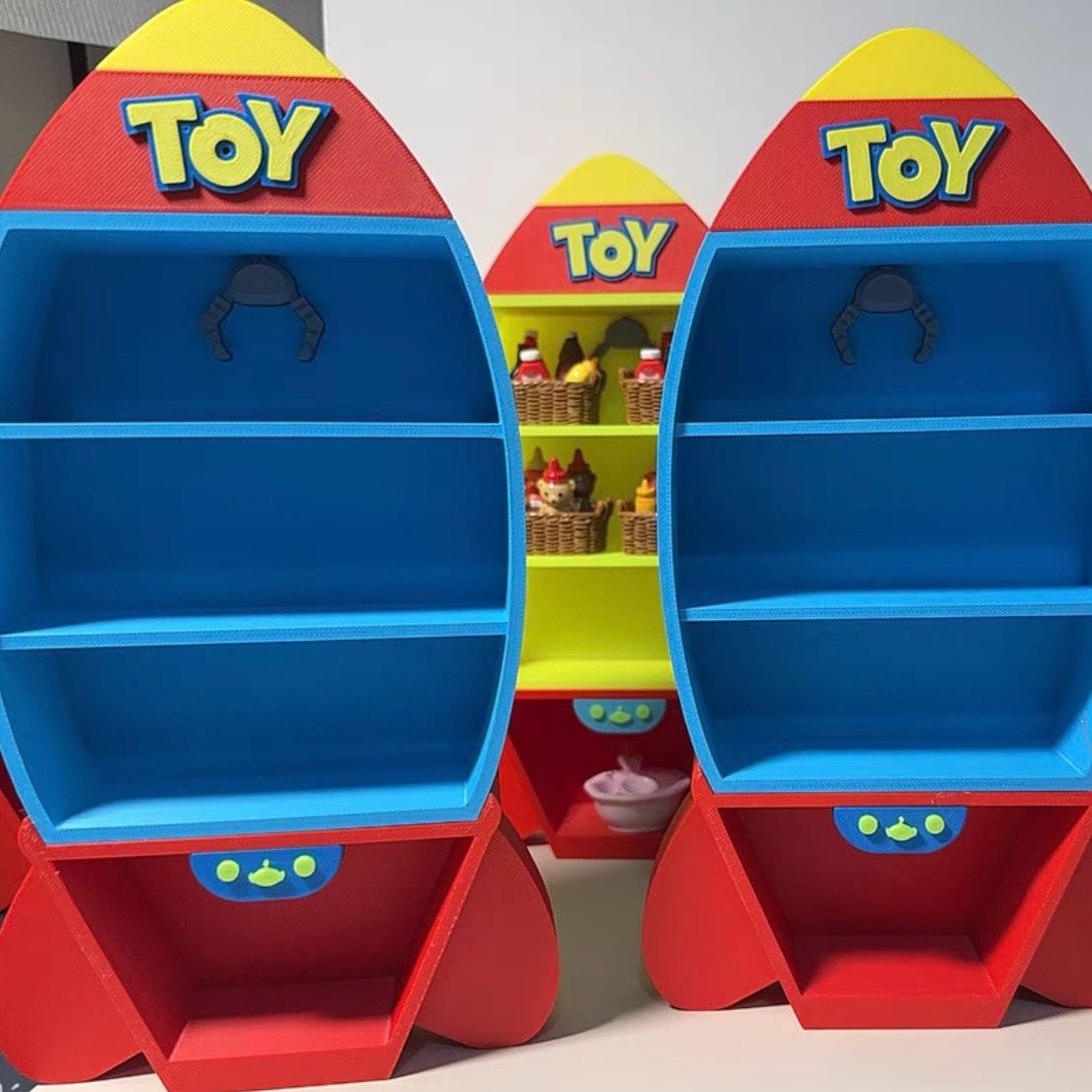 設計師款🛸玩具總動員公仔收納架