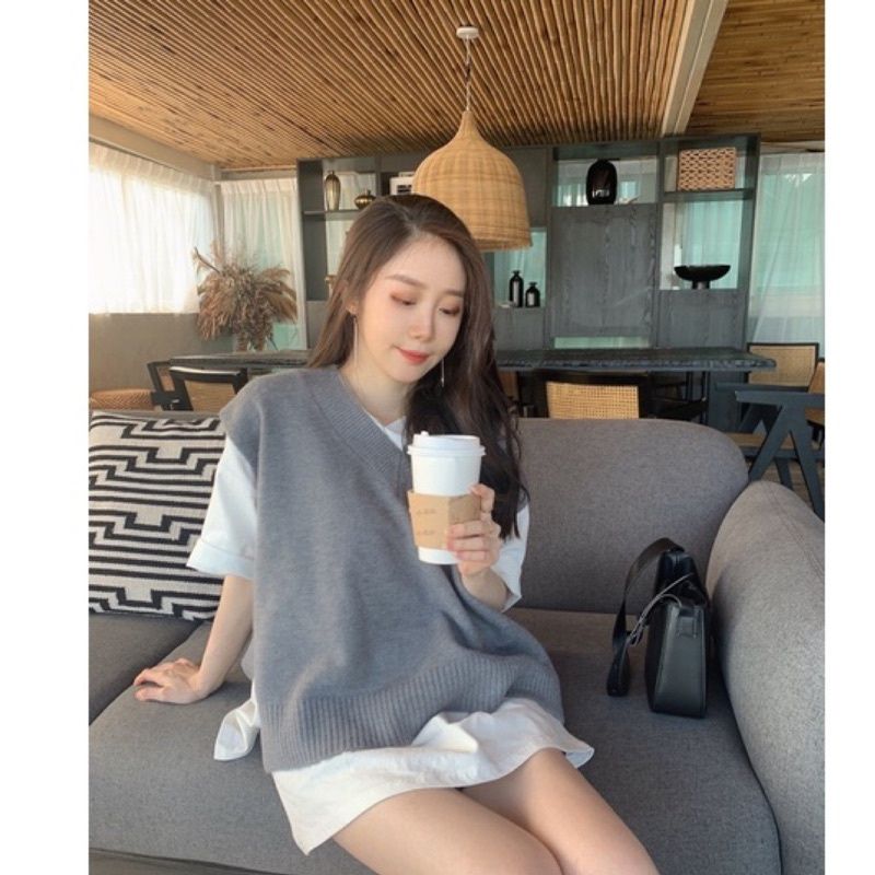 🇰🇷衣櫥一定要有的🚪 V領側開衩針織背心