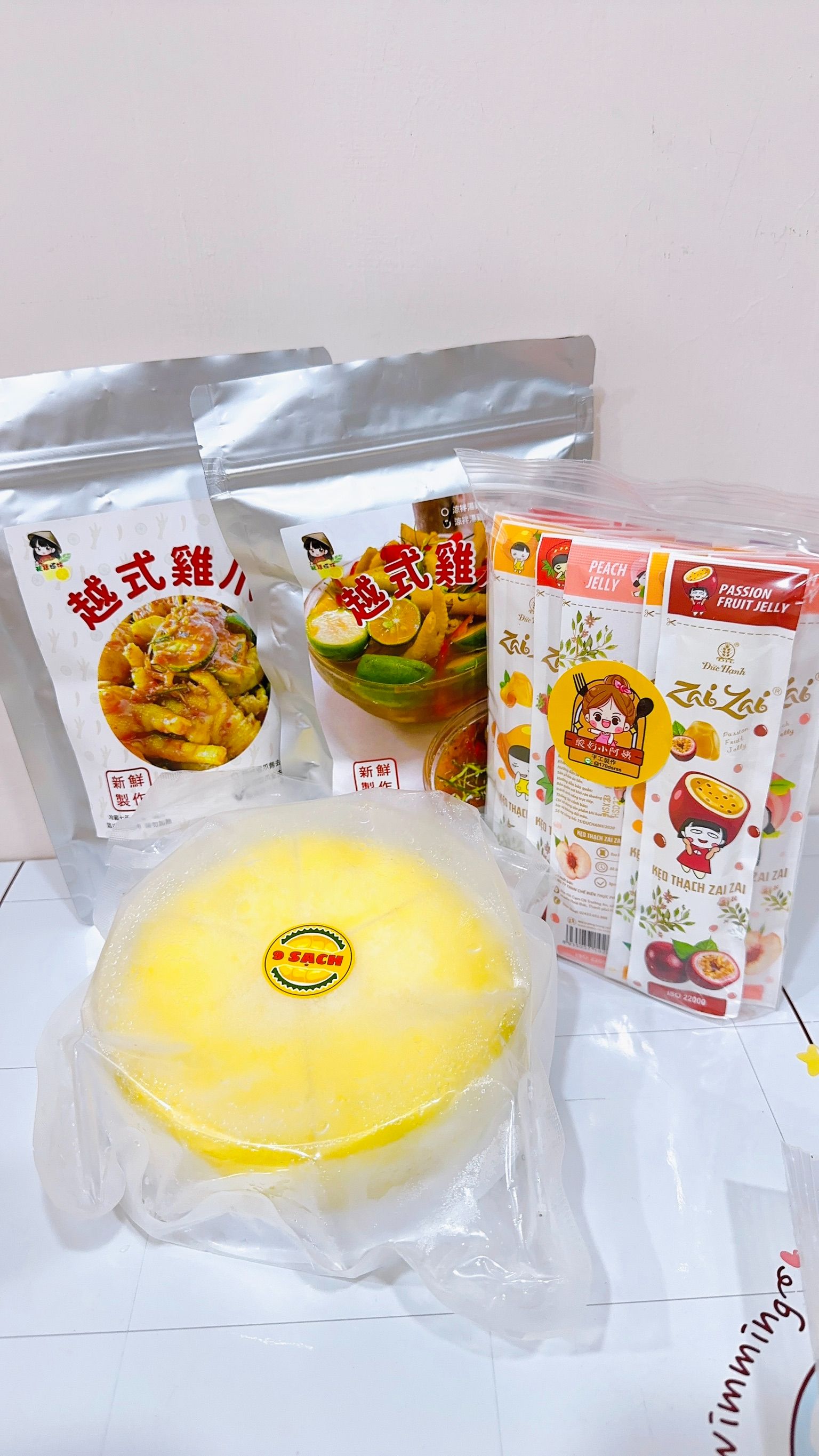 1號-1包酸辣去大骨+1包涼拌湯無骨+1個大榴蓮+1包水果果凍（1thái.1xả rút.1sầu1 thạch