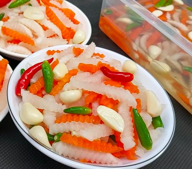 酸甜蘿蔔絲 củ cải ngâm chua ngọt