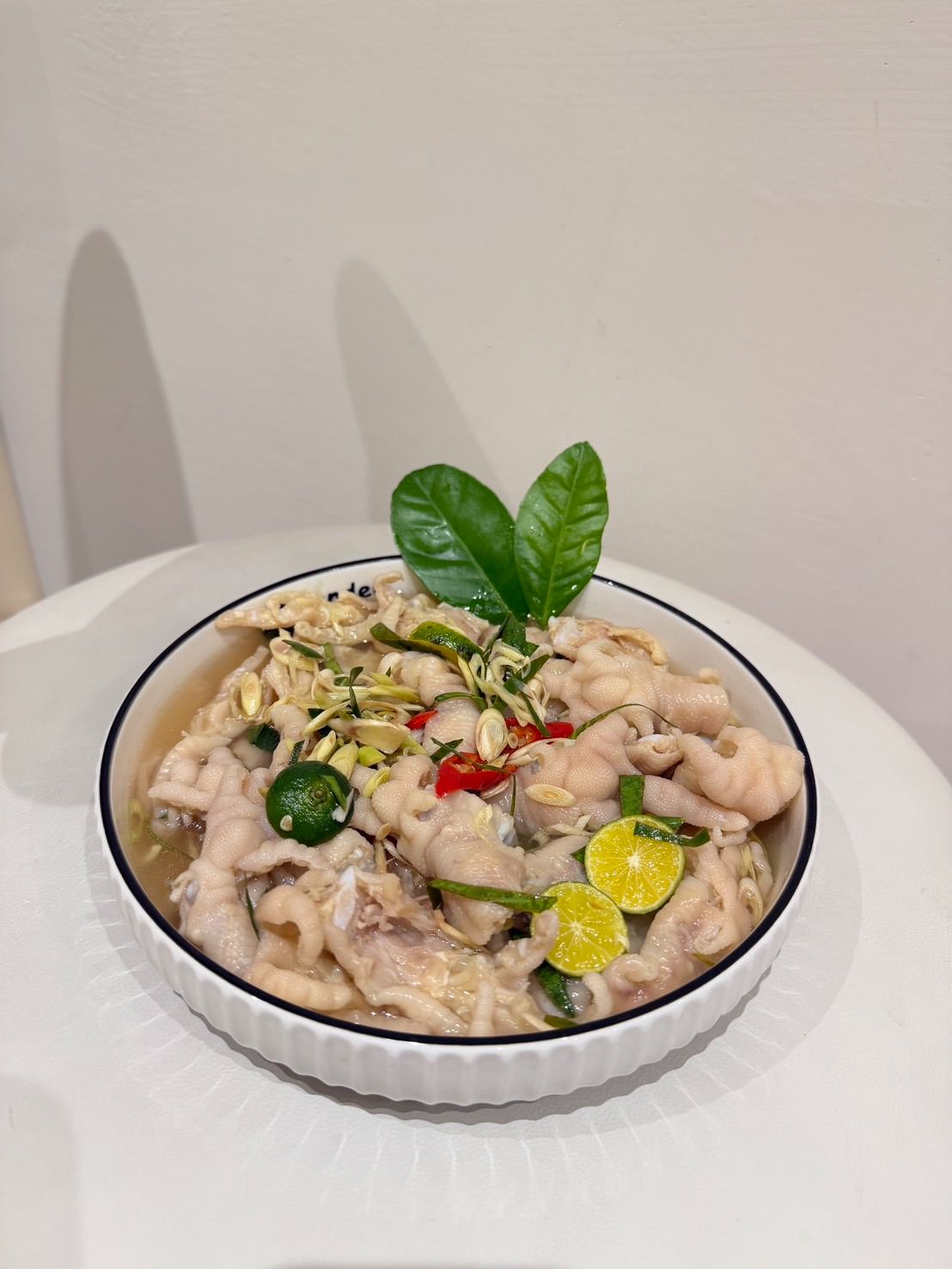 涼拌無骨雞爪 chân gà xả tắc rút xương