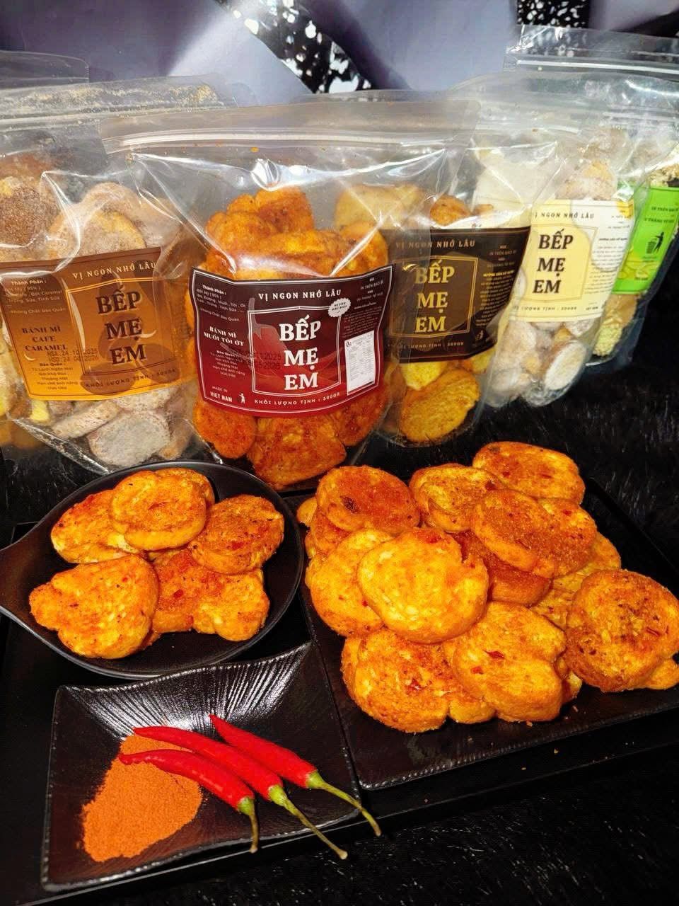 辣味烤麵包（微辣） vị tỏi ớt