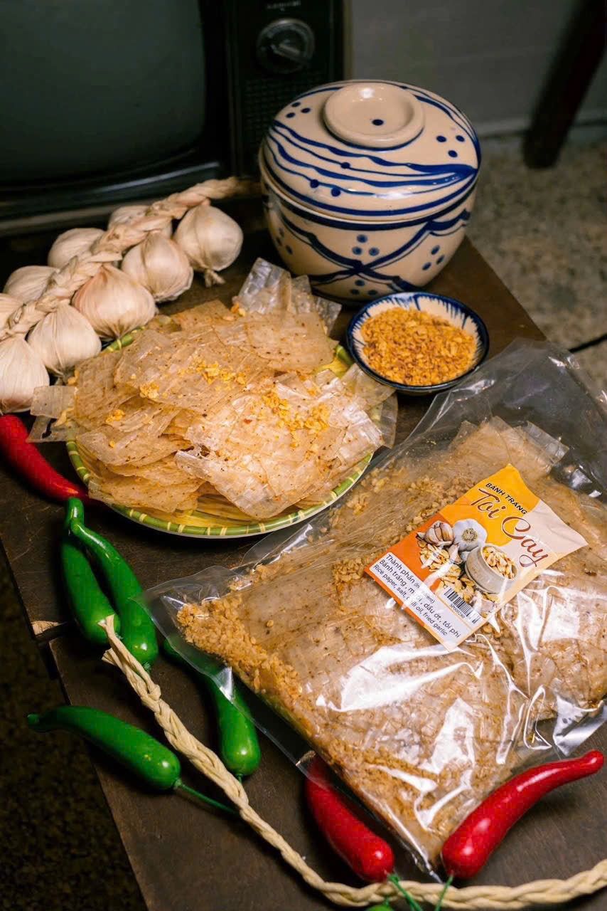 蒜味米紙 （中辣） tráng tỏi cay