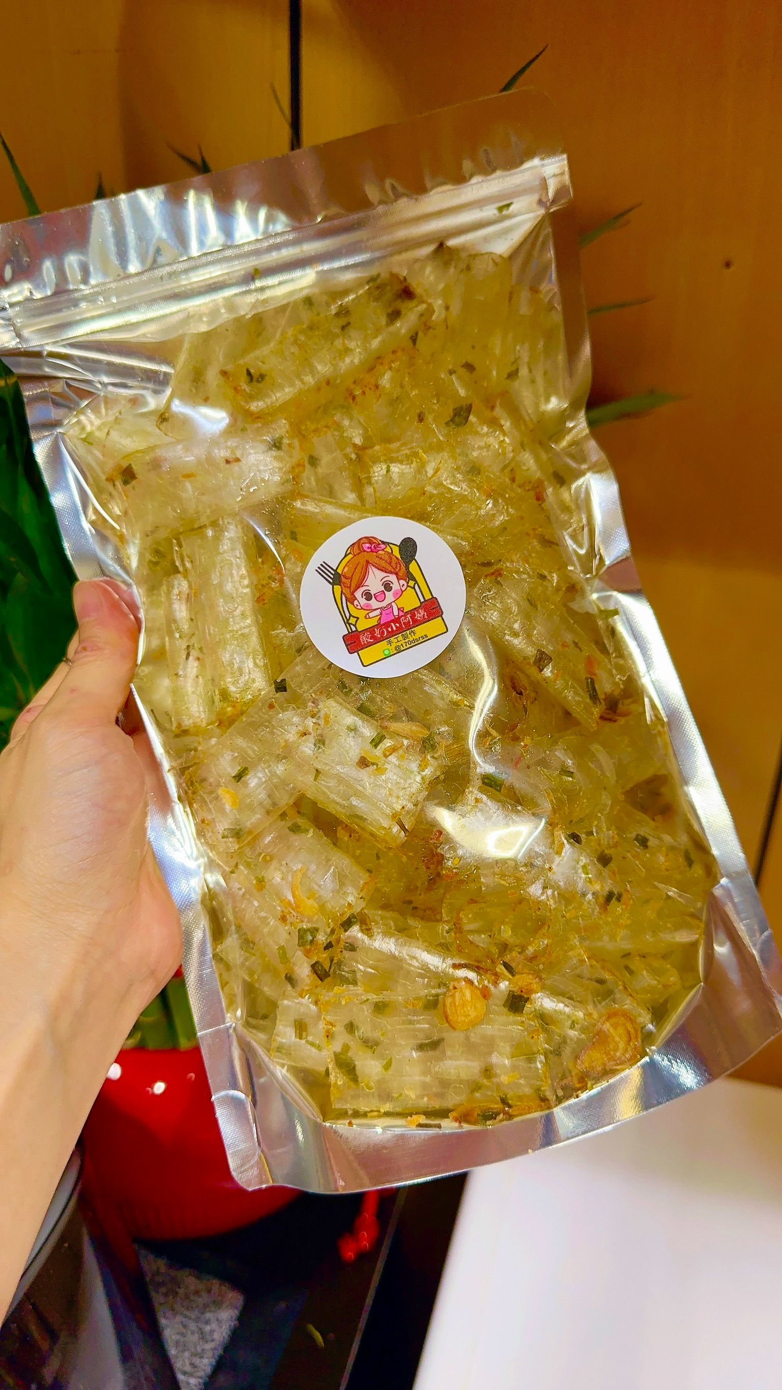 蔥味米紙卷（ bánh tráng cuộn mỡ hành）