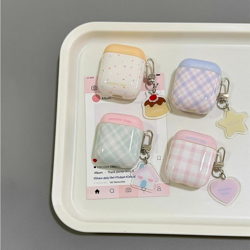 11 p.m. | ins溫柔淡色 格紋點點 吊飾 AirPods保護套（1-pro3）