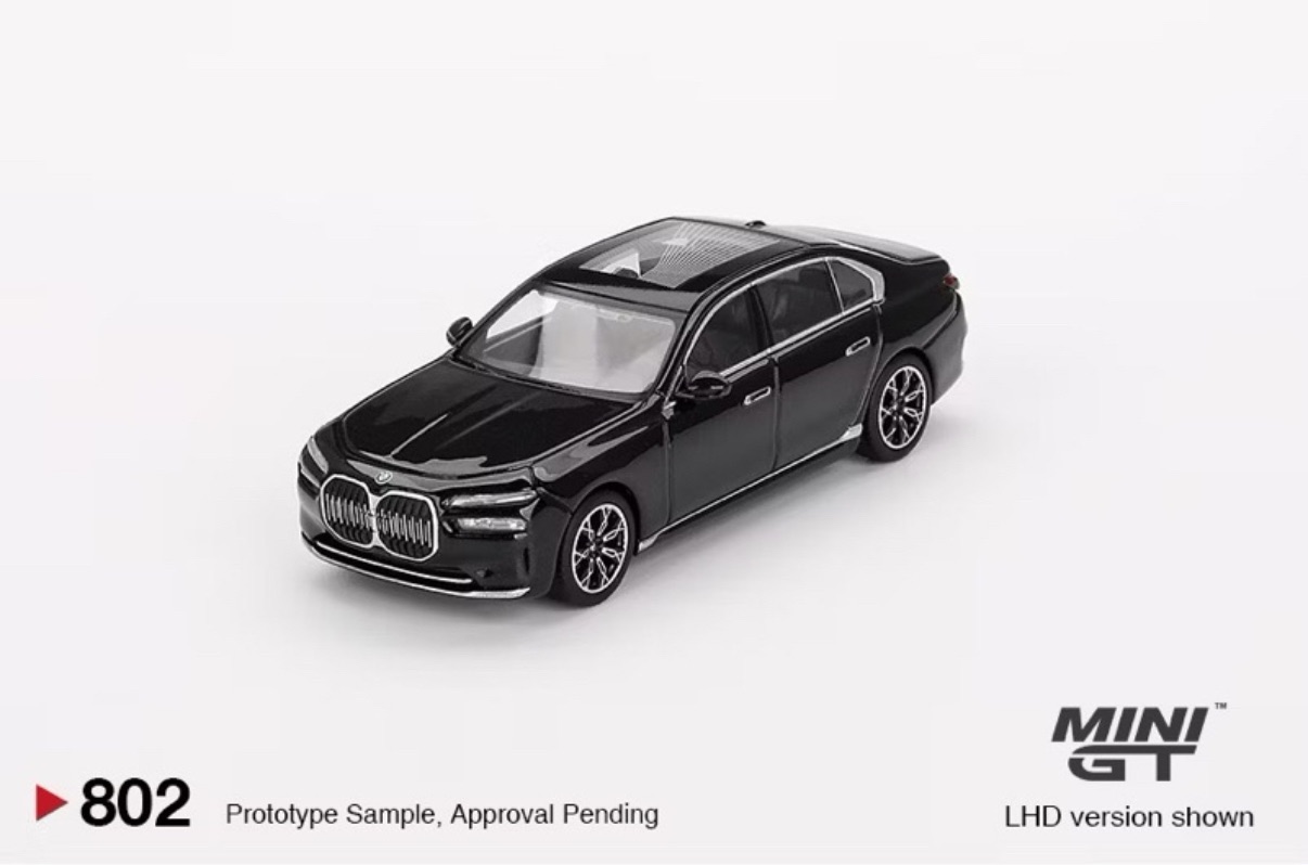 MINIGT 802 BMW i7 eDrive50 Black Sapphire