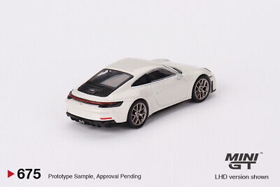 MINIGT 675 Porsche 911 （992） GT3 Touring Crayon