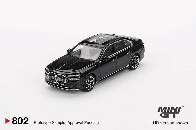 MINIGT 802 BMW i7 eDrive50 Black Sapphire