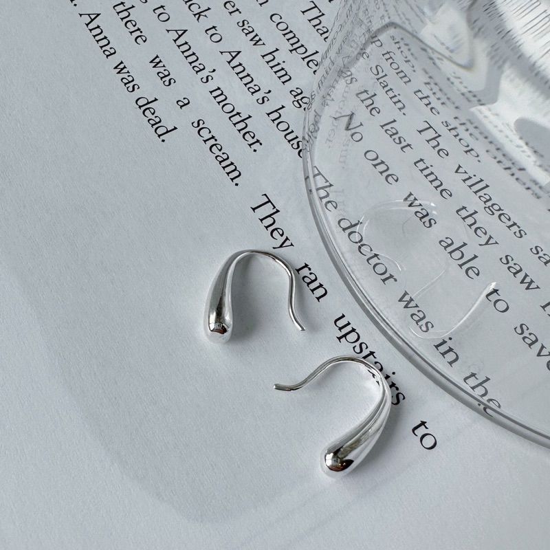 925silver🩶水滴形耳勾｜點圖片看更多