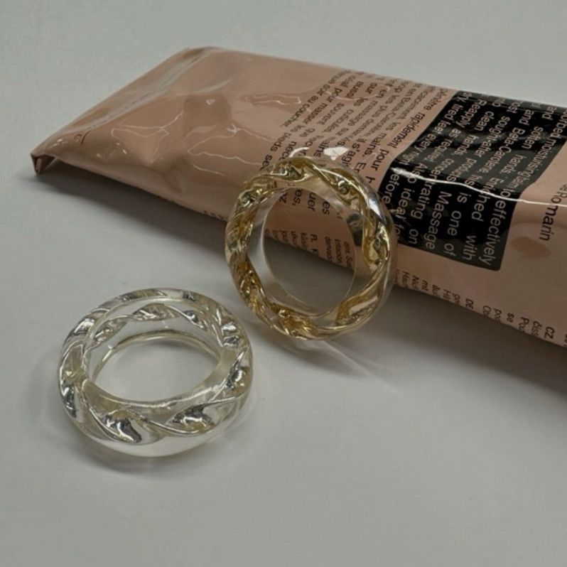 清透感內夾心樹脂戒指｜點圖片看更多