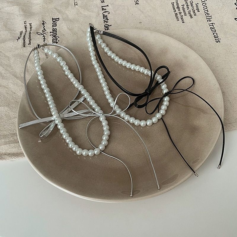 層層蝴蝶皮質項鍊｜點圖片看更多