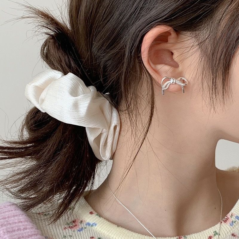 垂墜蝴蝶結耳針｜點圖片看更多