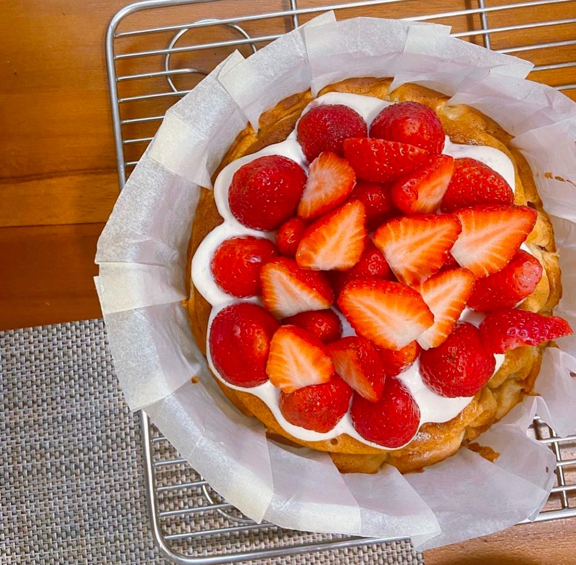 草莓巴斯克 Strawberry Basque Cheese Cake