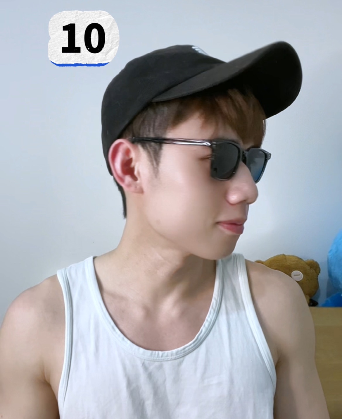 10 墨鏡