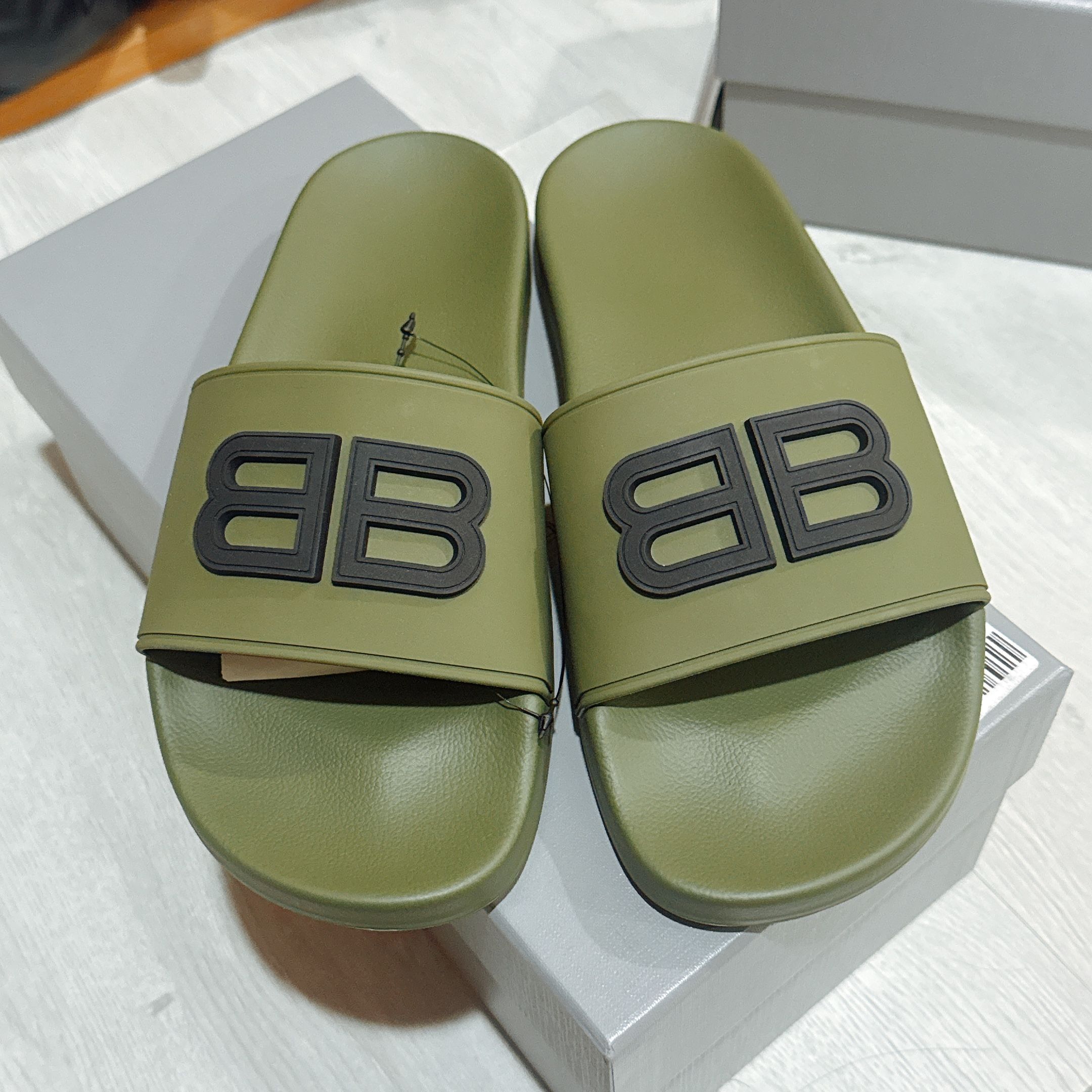 [全新]Balenciaga 雙B軍綠拖鞋
