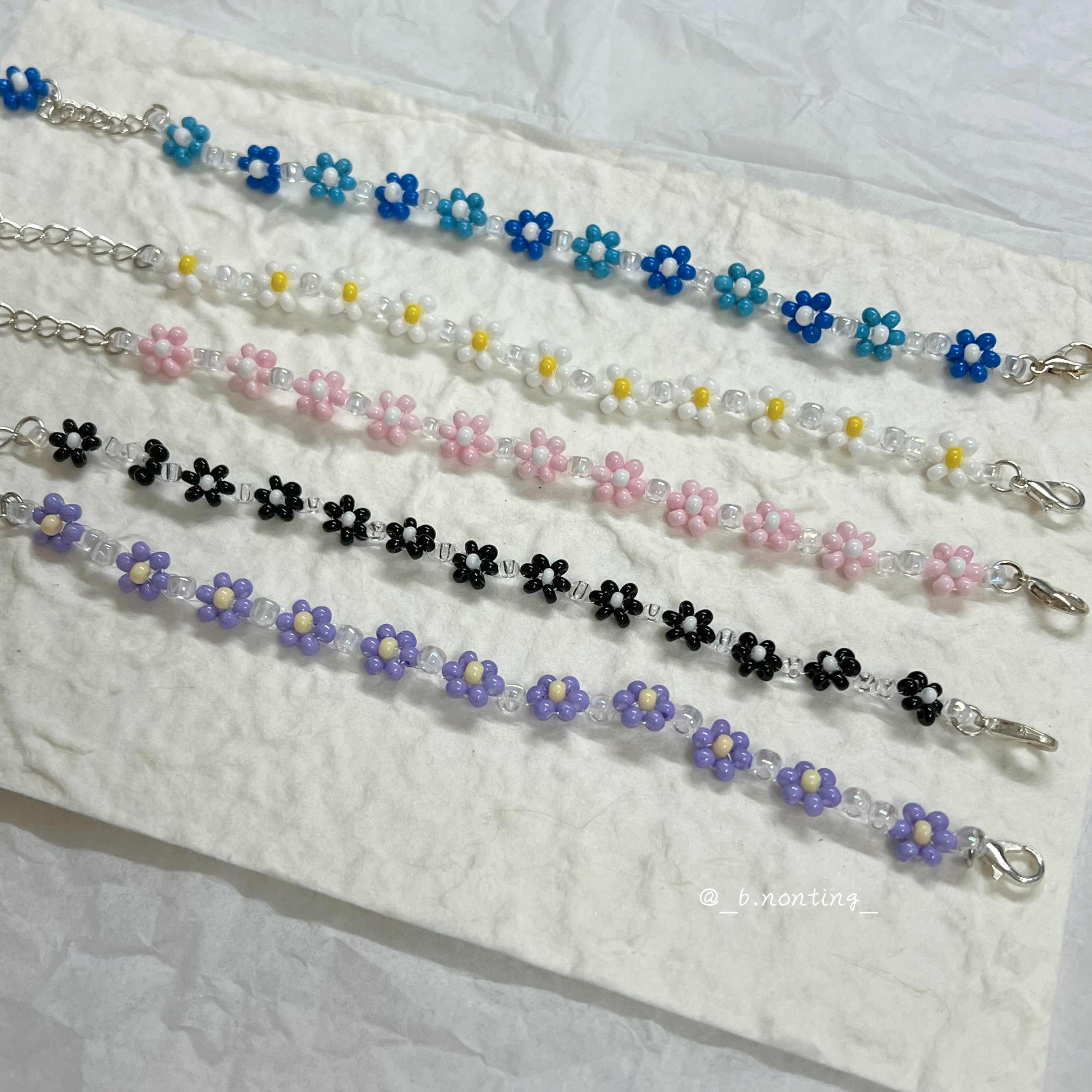 T!NG | 小花串珠手鍊|