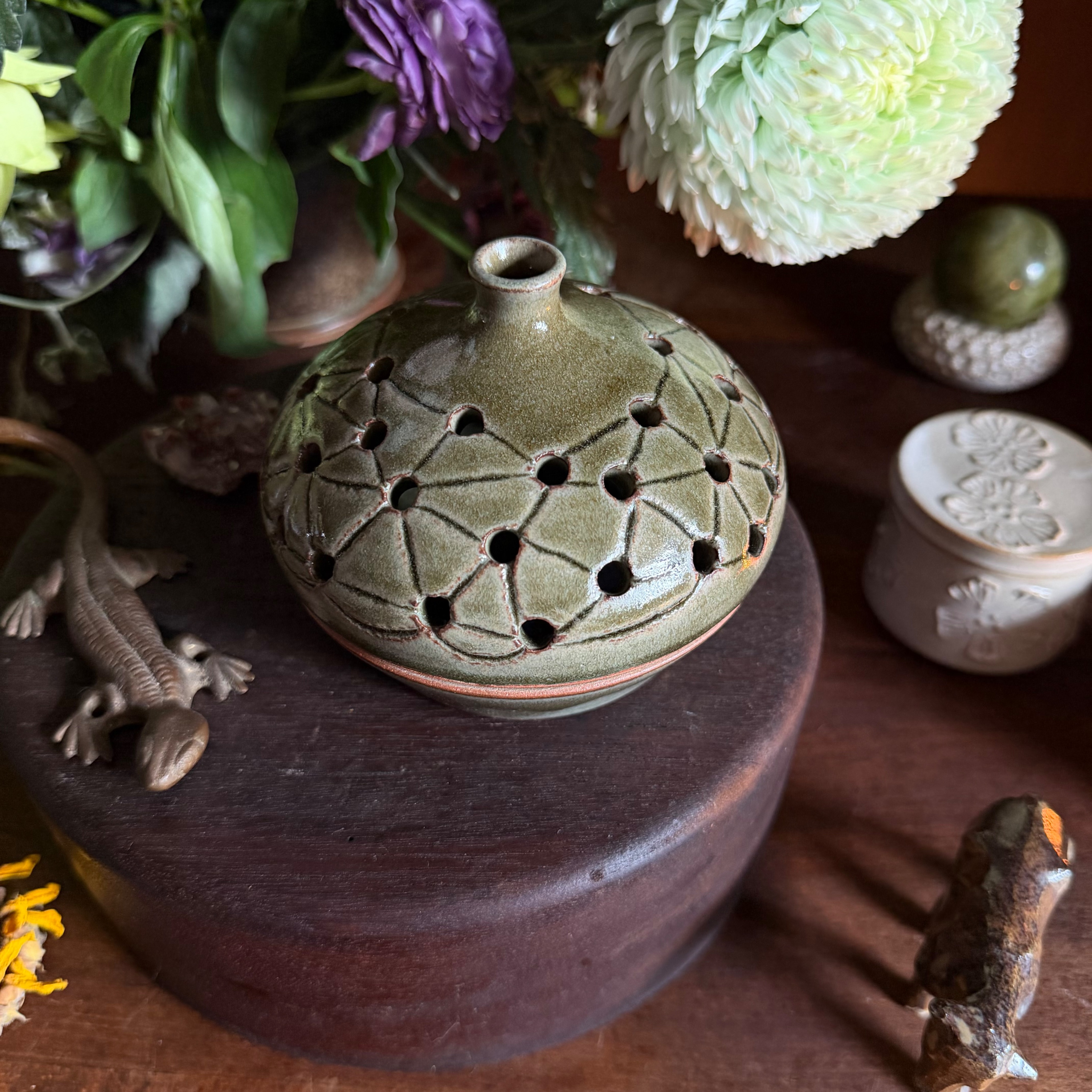醜肥皂X雅藝盆栽｜苔原宇宙 帶蓋焚香碟