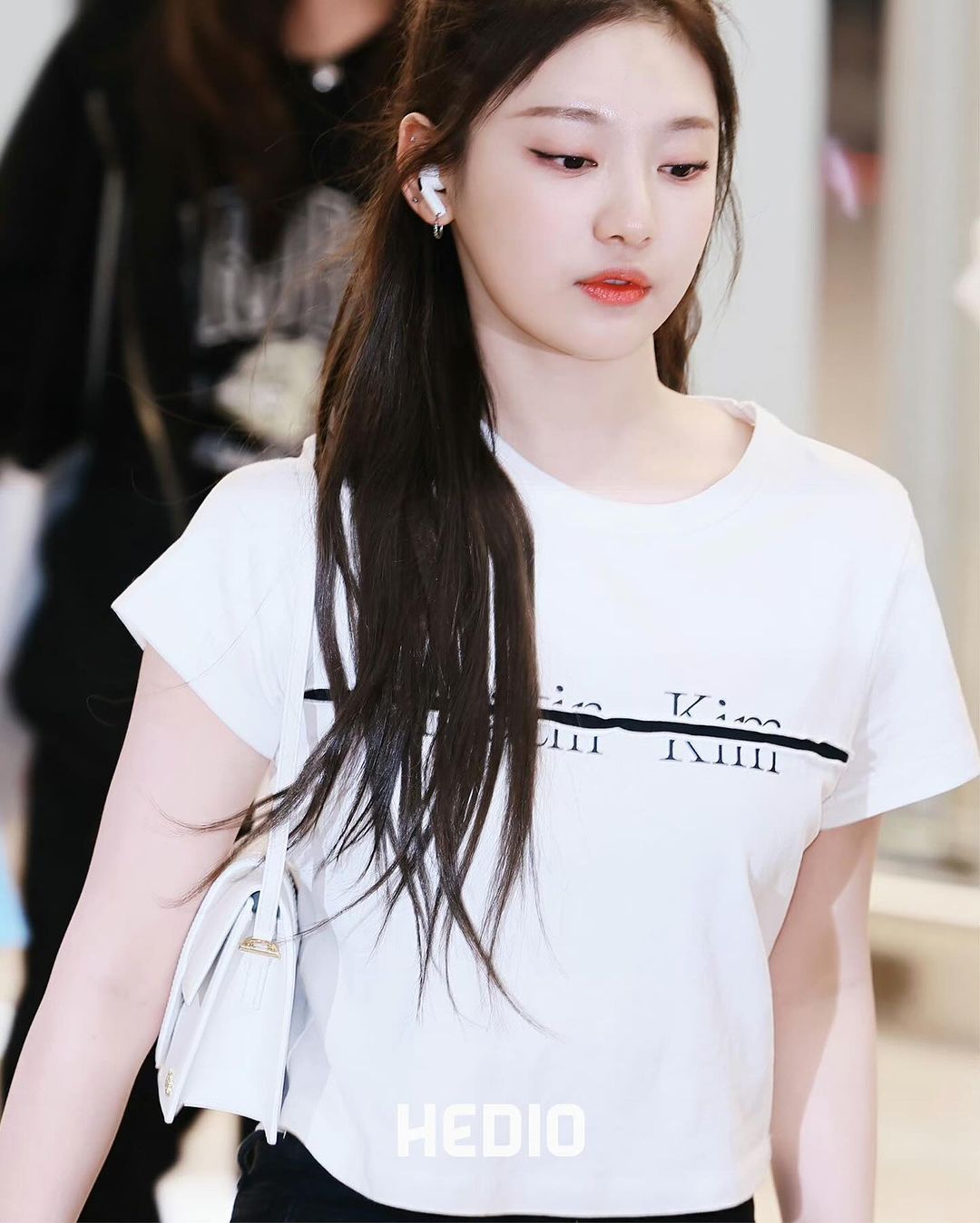 MATIN KIM LOGO CUTTED CROP TOP IN