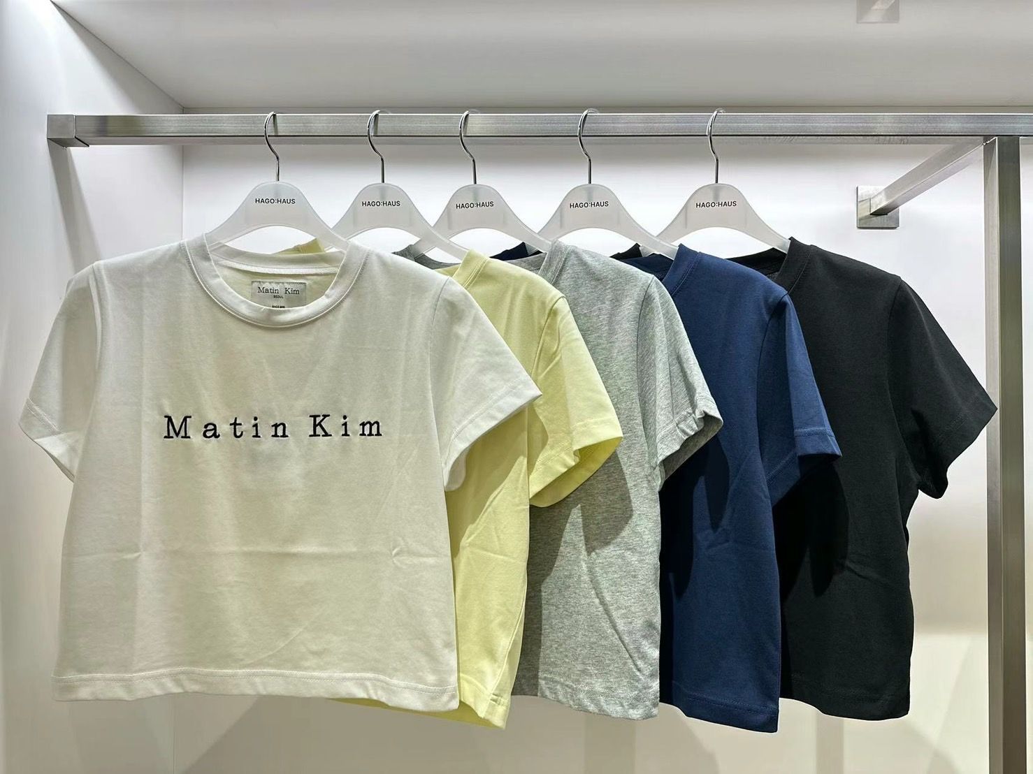 MATIN KIM 刺繡短版 MATIN EMBROID ERY LOGO CROP TOP