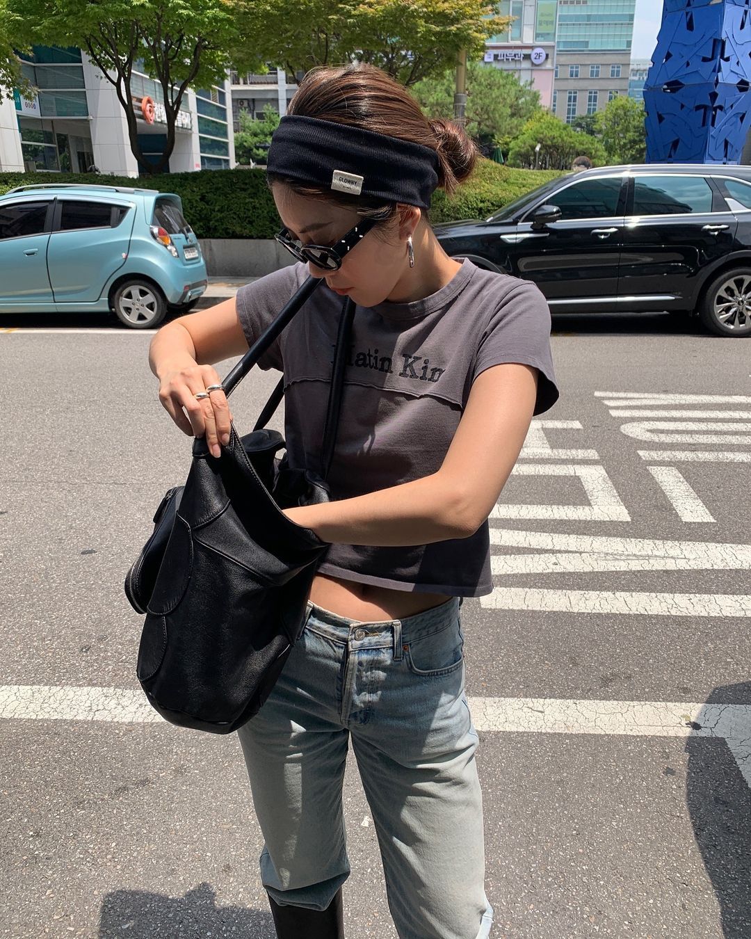 MATIN KIM PIGMENT CUT OUT LOGO CROP TOP